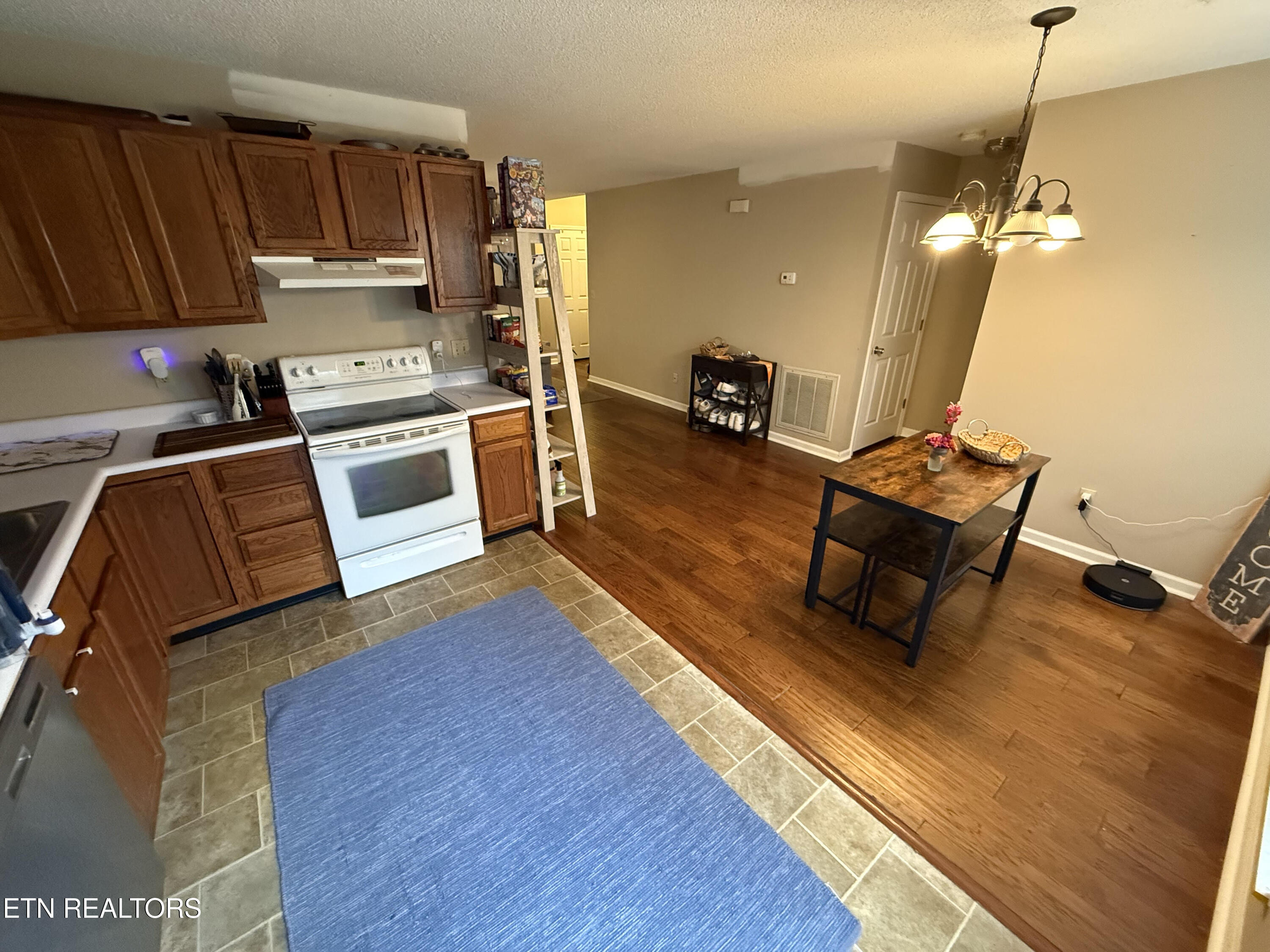 437 S Gallaher View Road Knoxville TN 37919