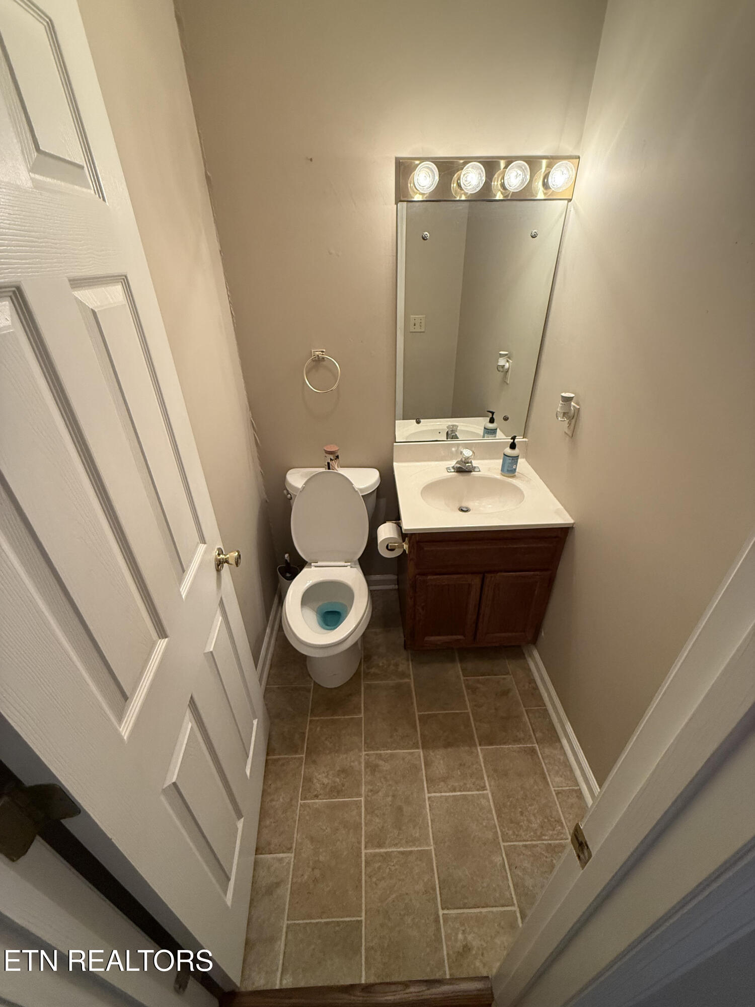 437 S Gallaher View Road Knoxville TN 37919