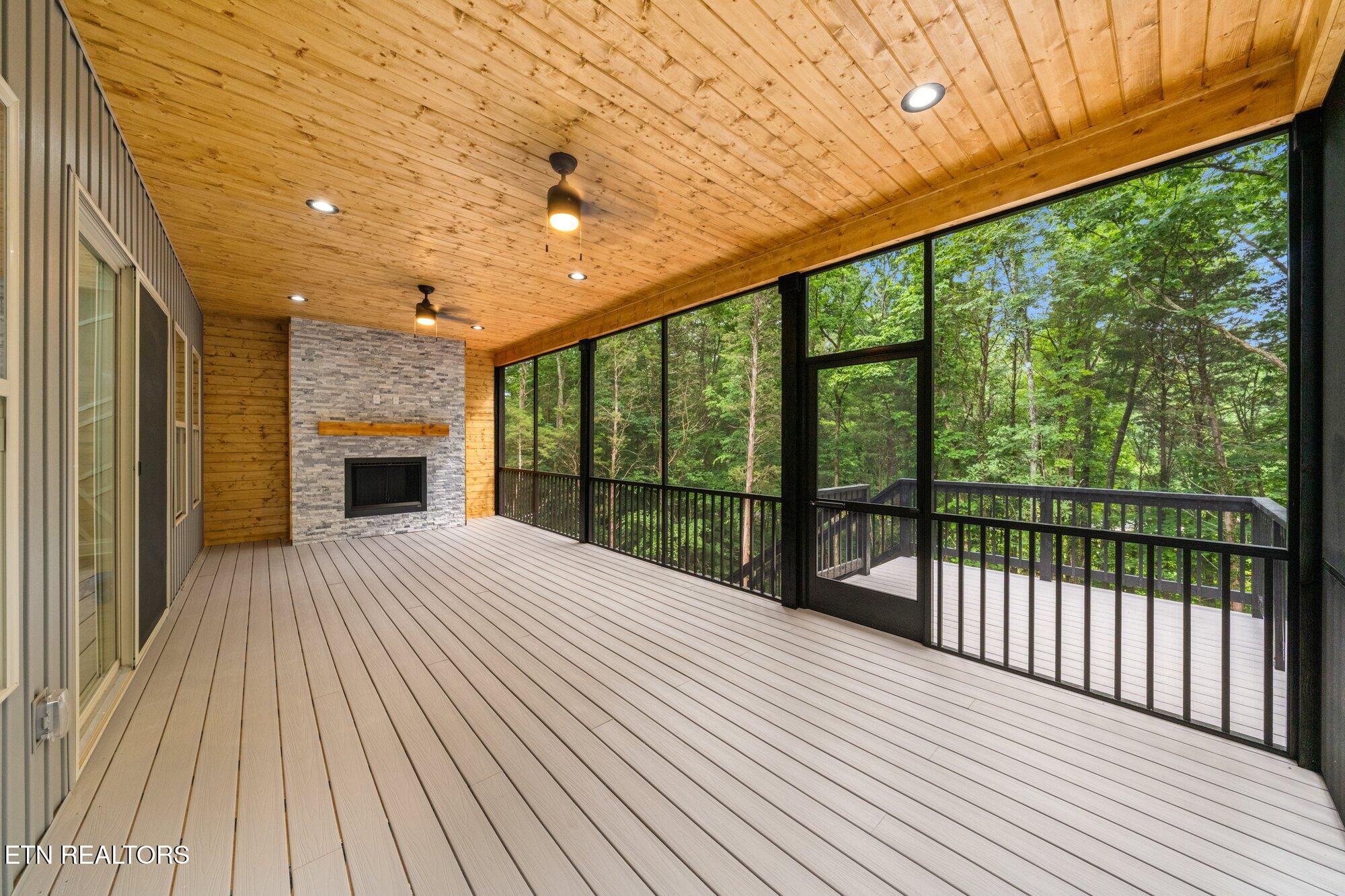 104 Noya Lane Loudon TN 37774