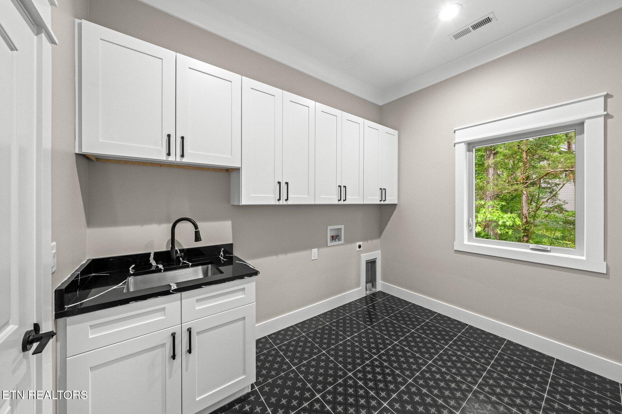 104 Noya Lane Loudon TN 37774