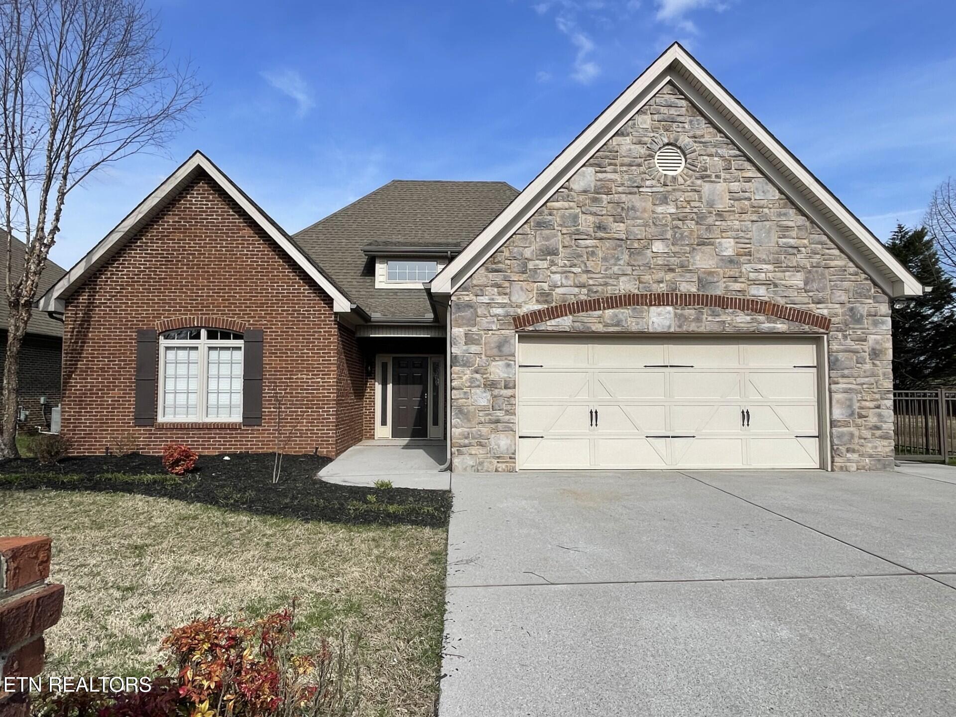 575 Chimney Rock Drive Lenoir City TN 37771