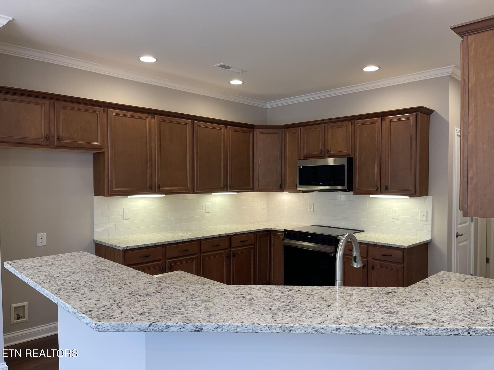 575 Chimney Rock Drive Lenoir City TN 37771