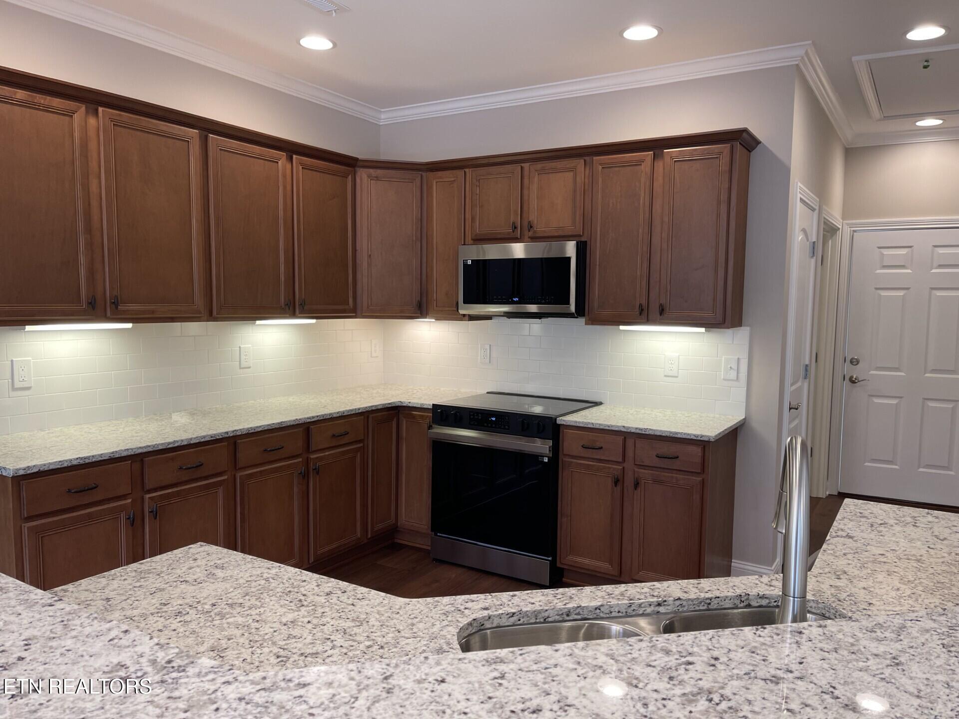 575 Chimney Rock Drive Lenoir City TN 37771