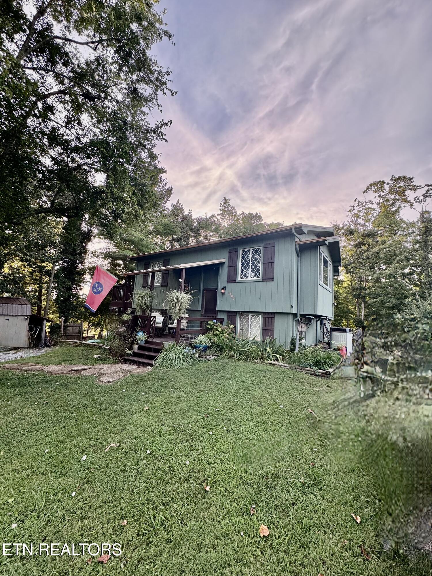 1407 E Park Lane Sevierville TN 37876