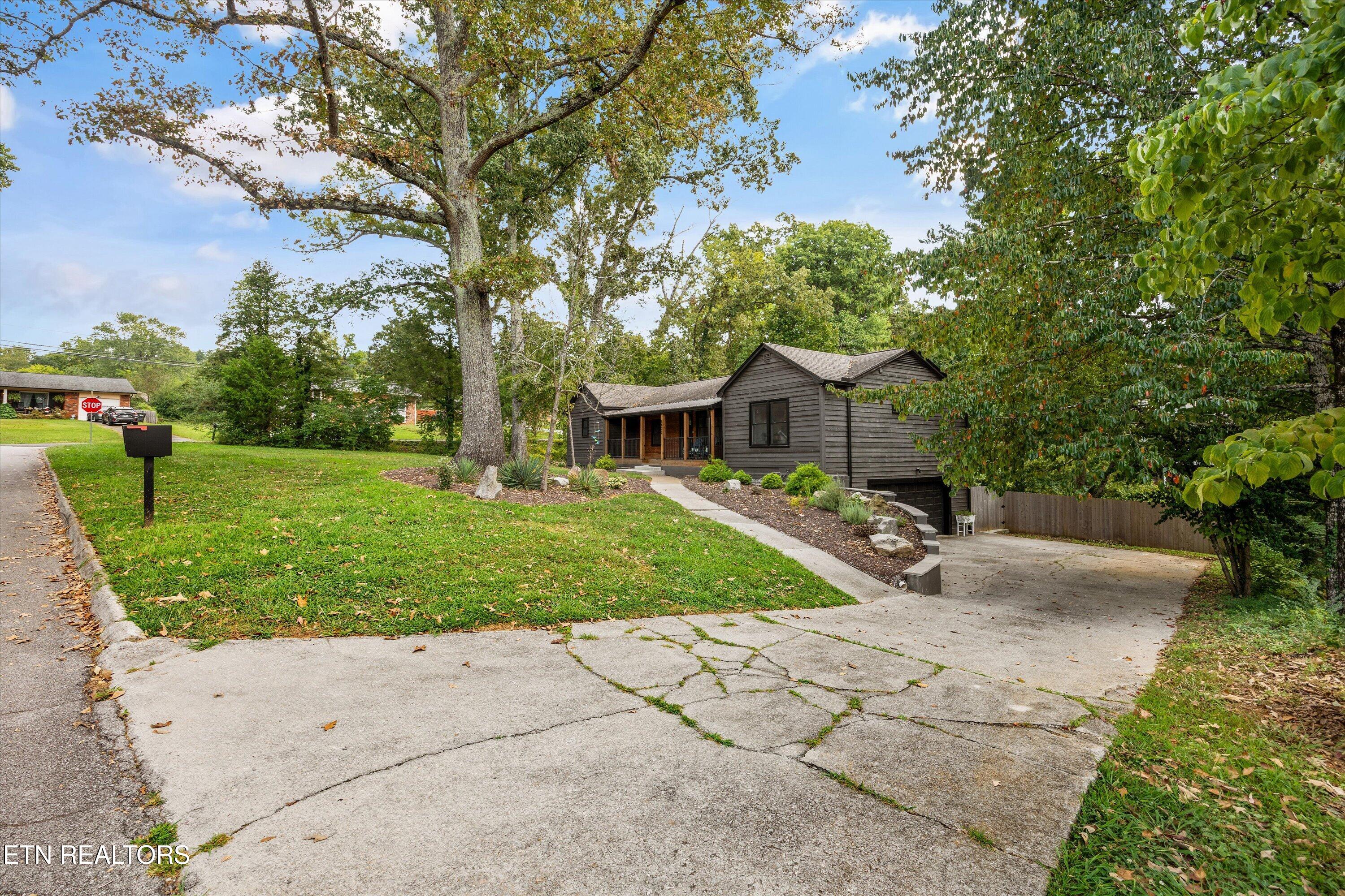 8400 Woodbrook Drive Knoxville TN 37919