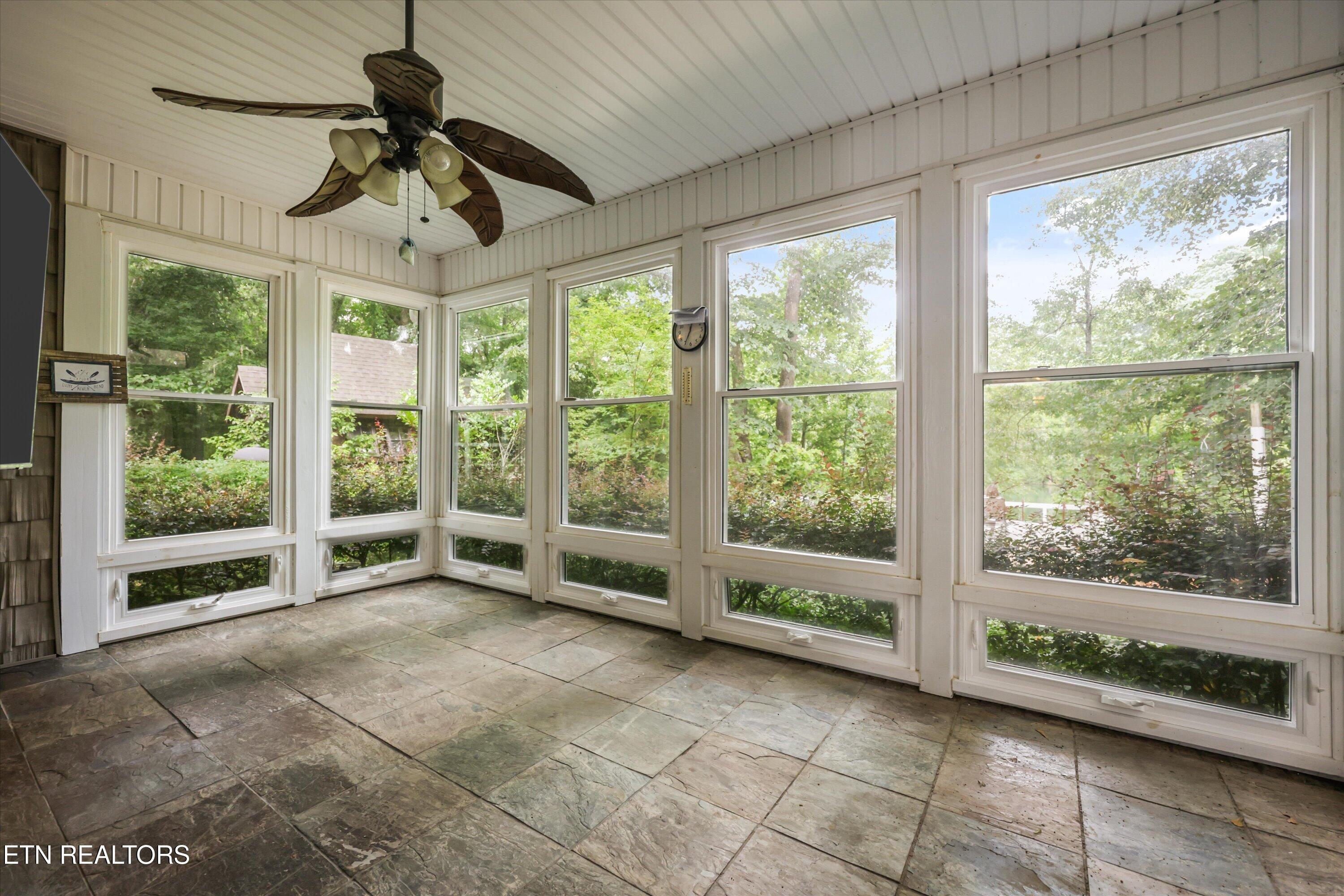 215 NE River Bend Trail Charleston TN 37310