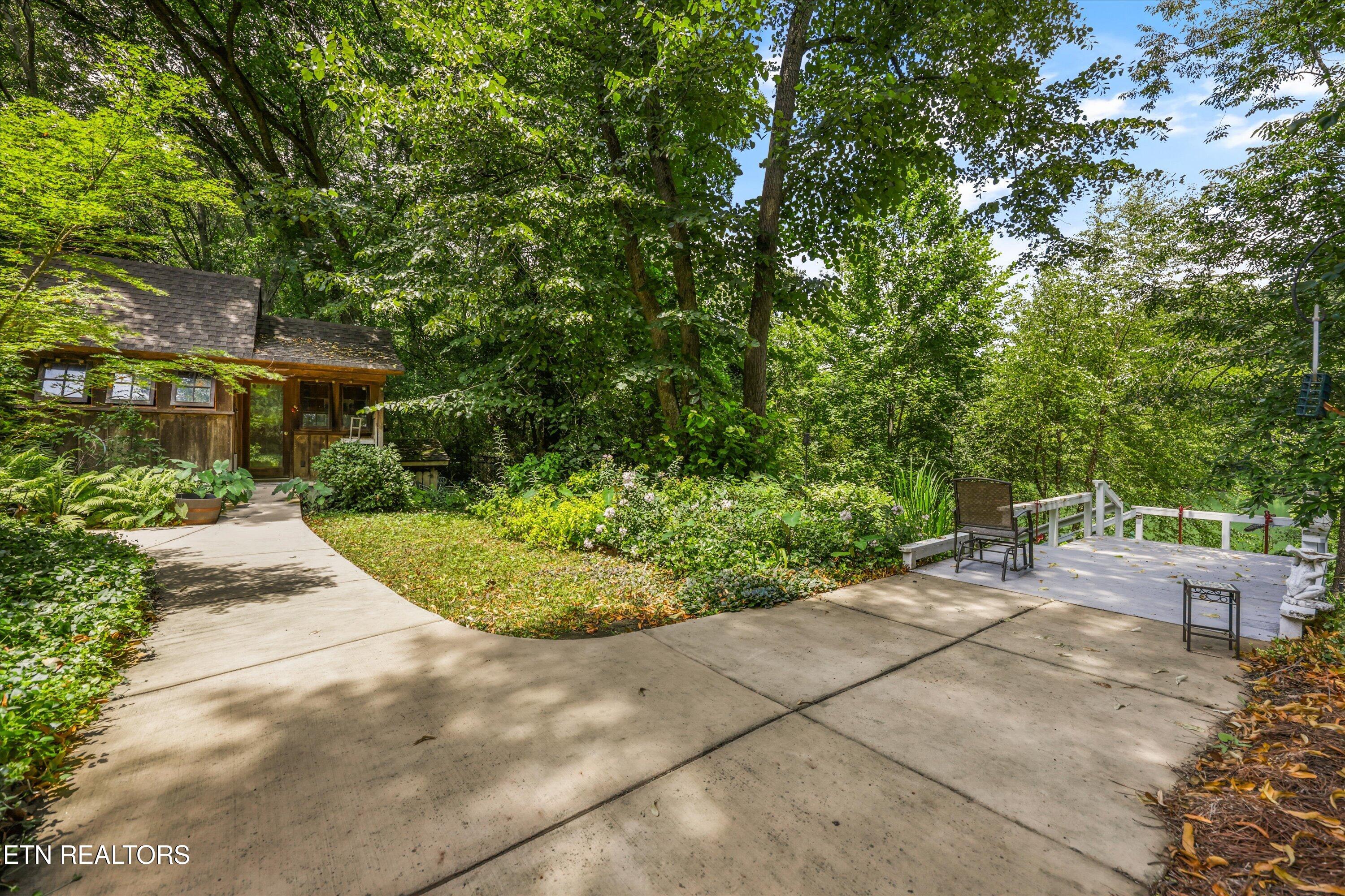 215 NE River Bend Trail Charleston TN 37310
