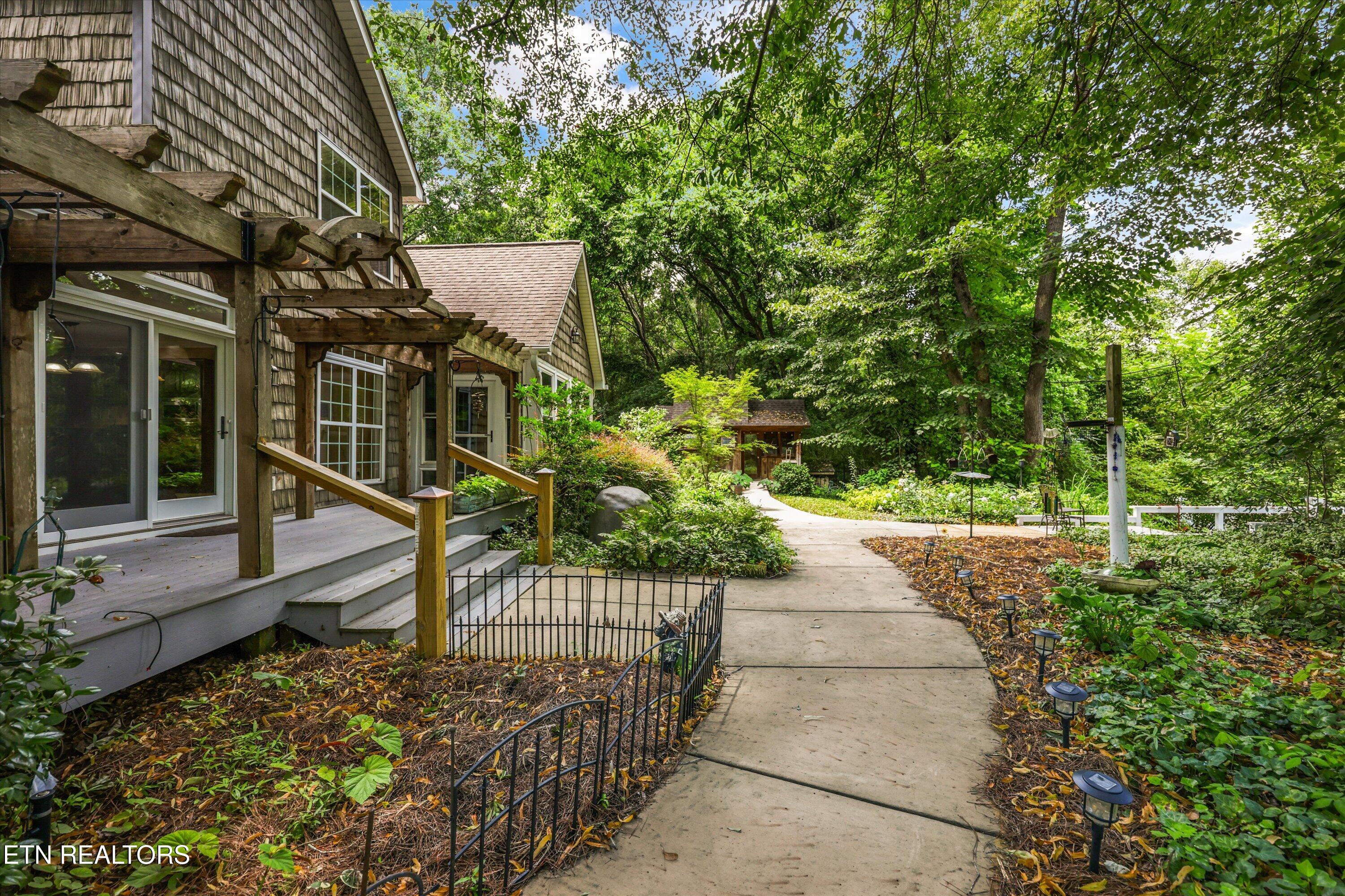 215 NE River Bend Trail Charleston TN 37310