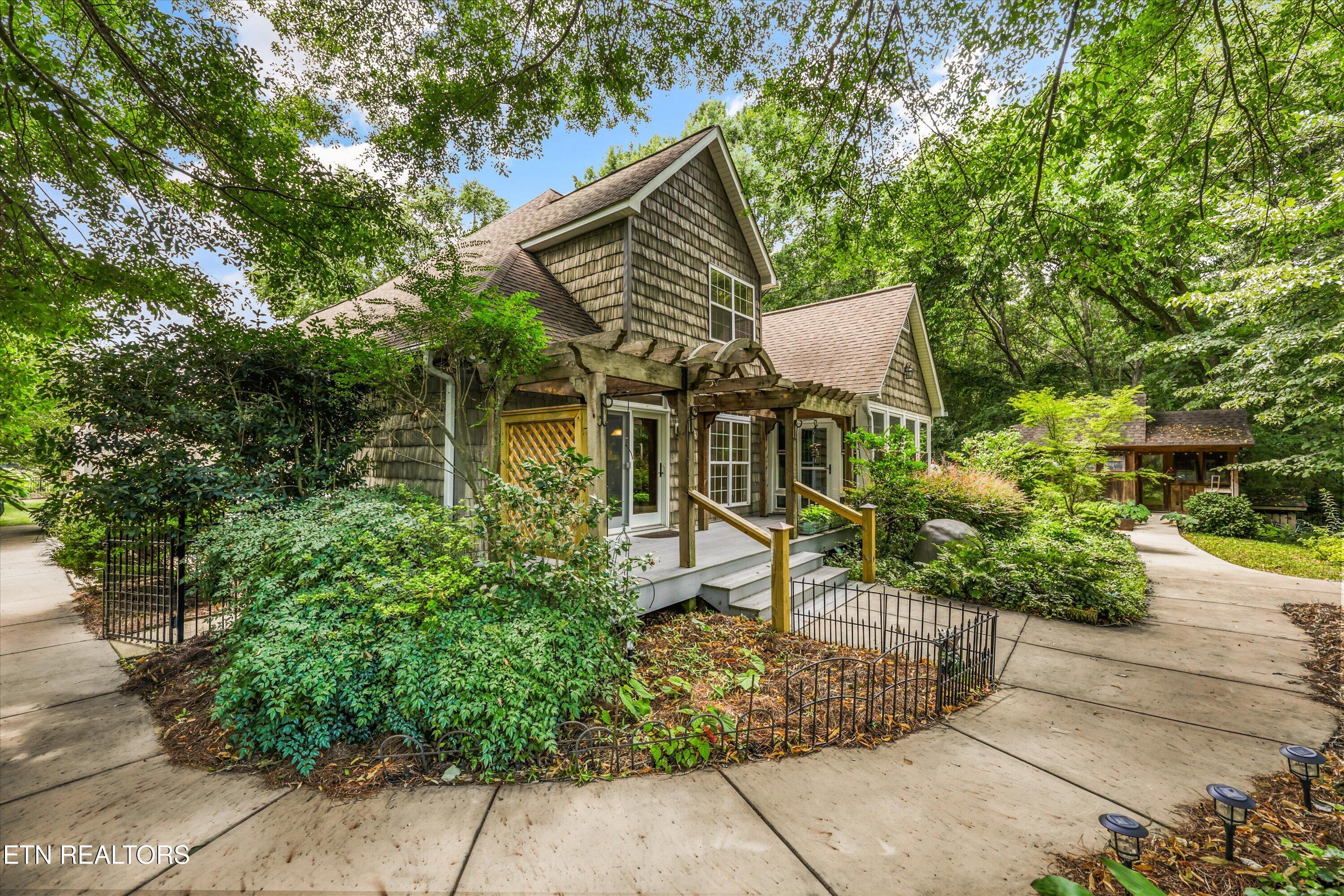 215 NE River Bend Trail Charleston TN 37310