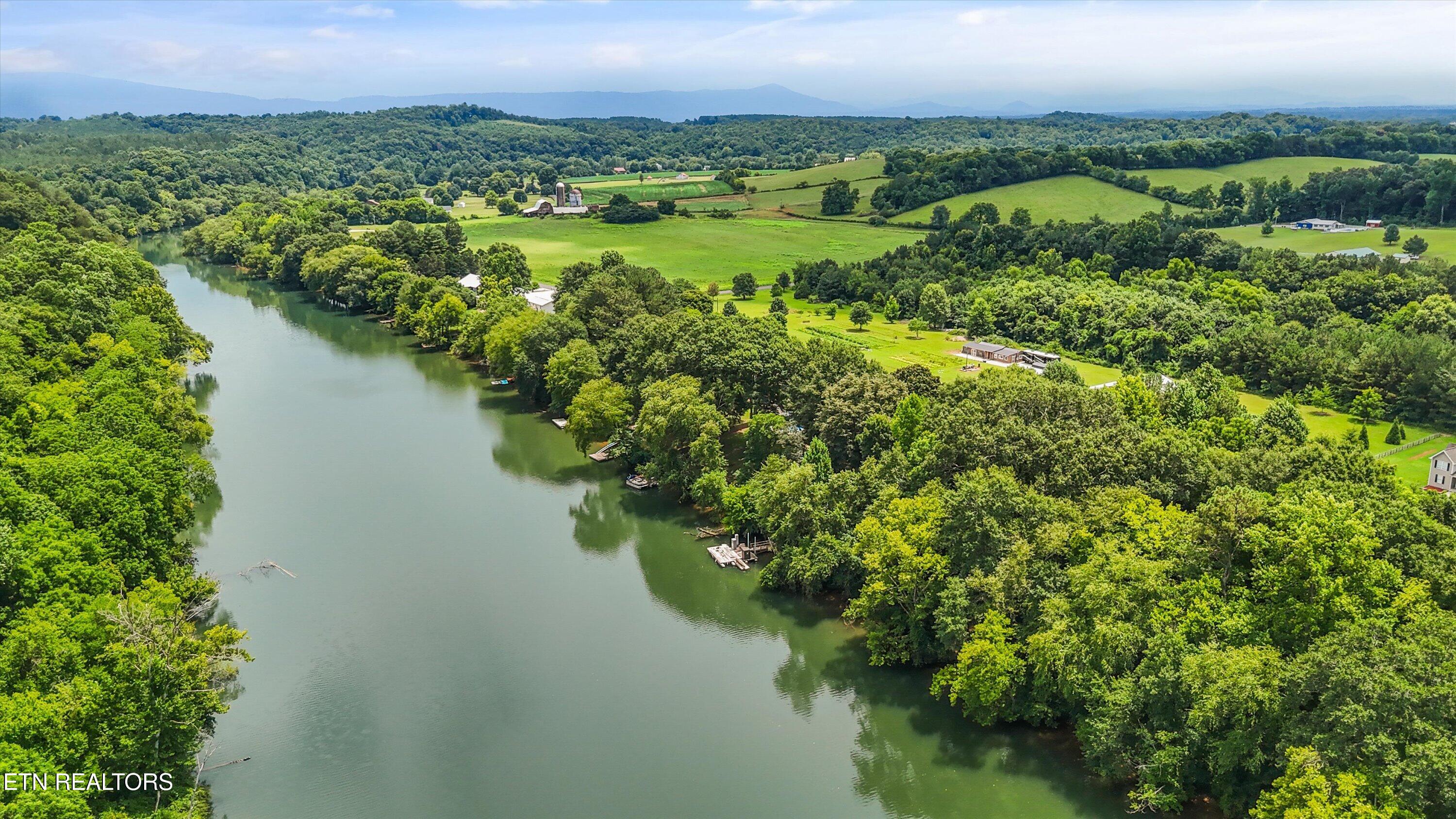 215 NE River Bend Trail Charleston TN 37310