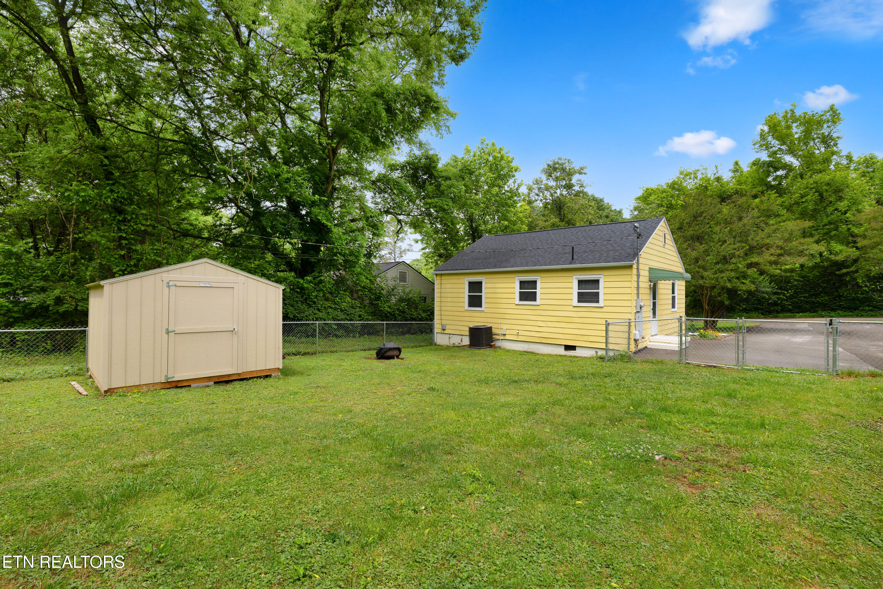 3330 Skyline Drive Knoxville TN 37914