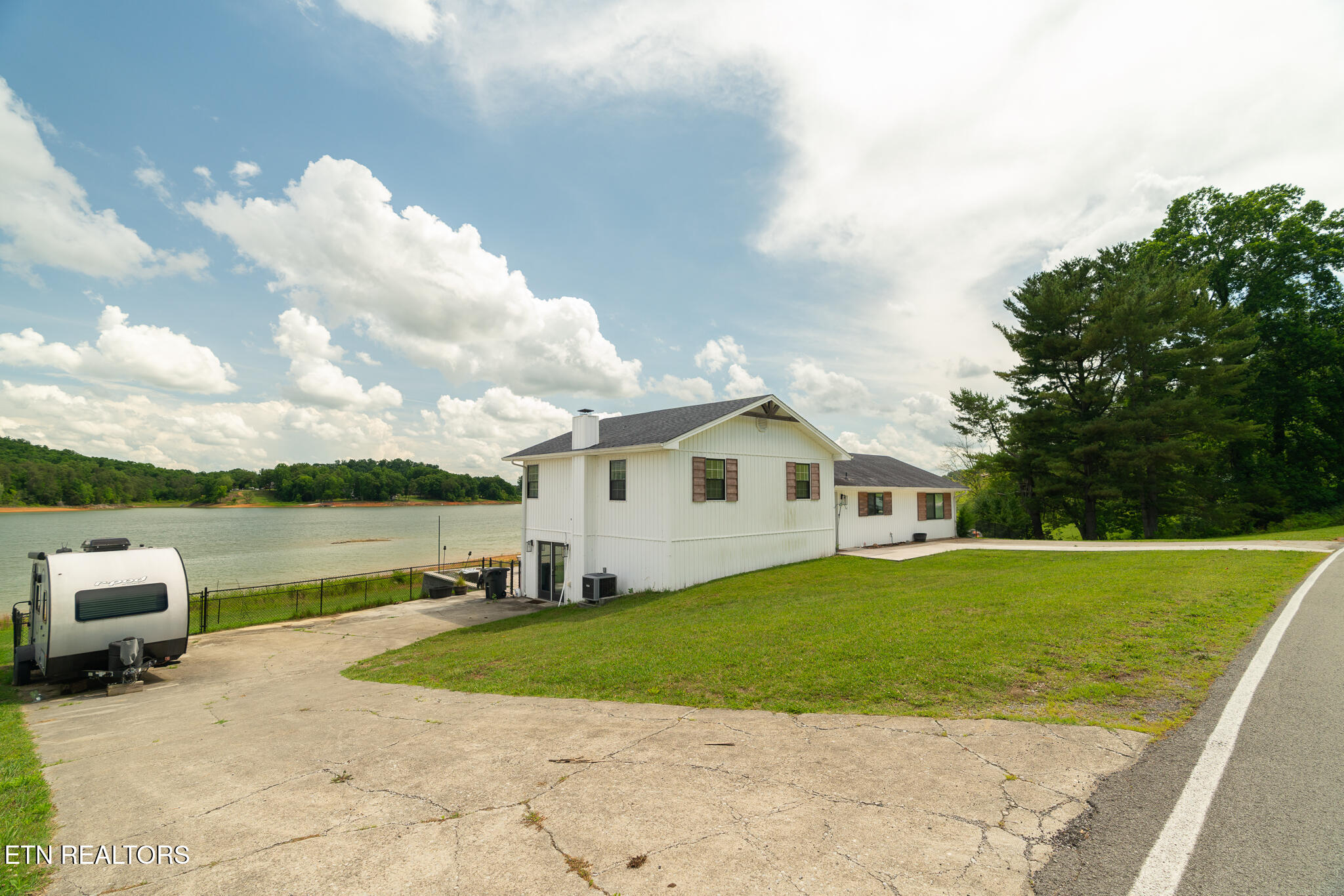 3041 Slate Hill Road Bean Station TN 37708