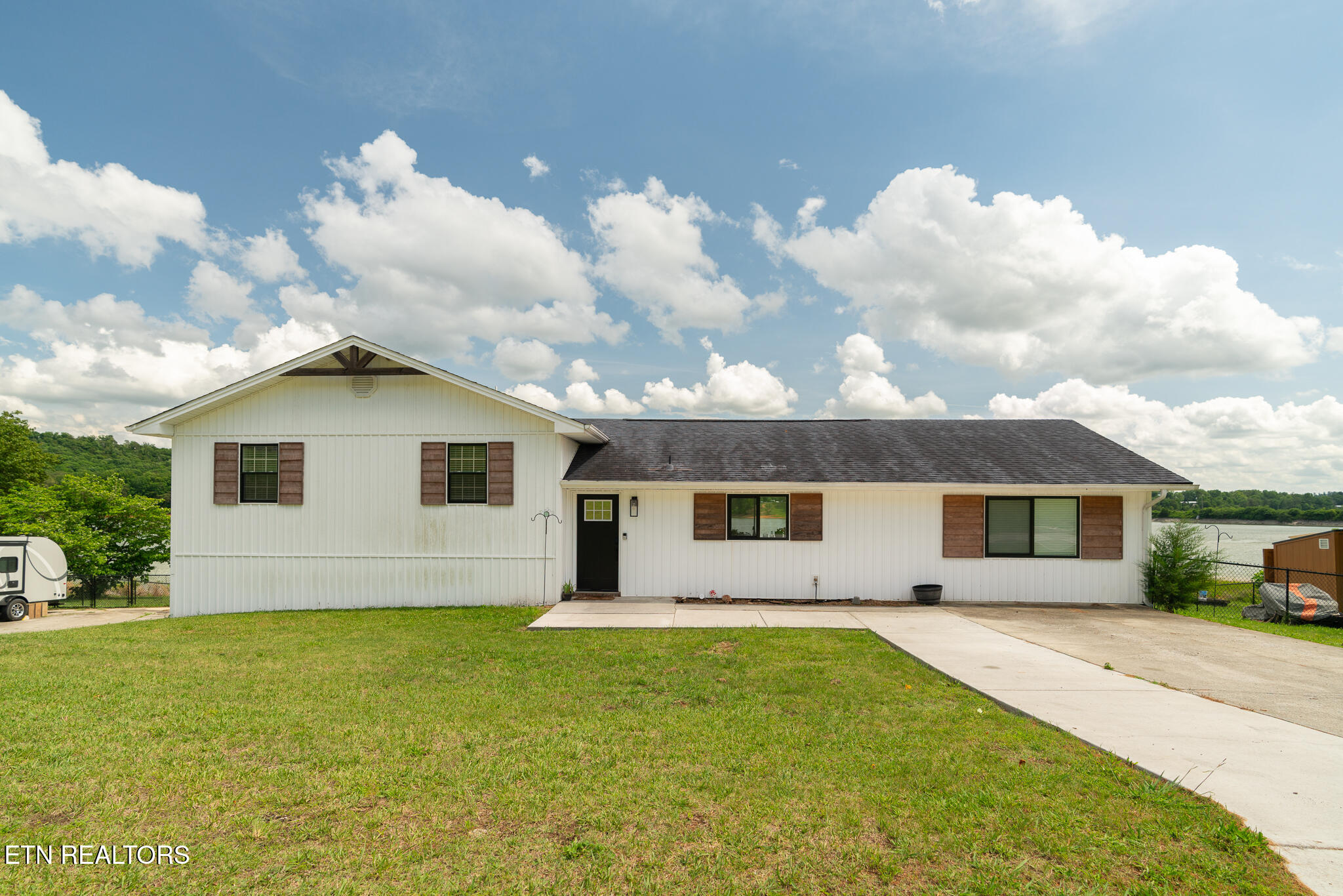 3041 Slate Hill Road Bean Station TN 37708