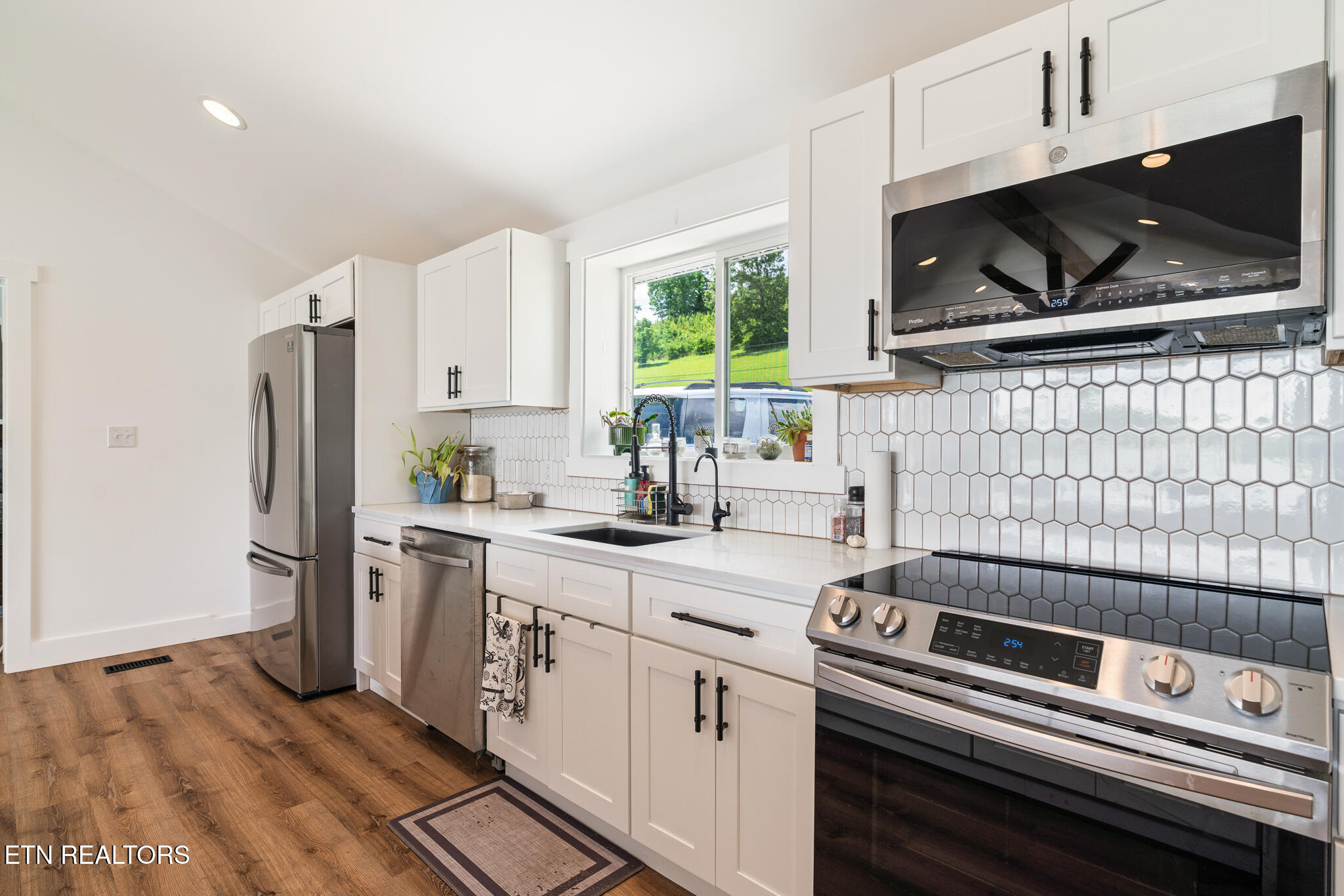 3041 Slate Hill Road Bean Station TN 37708