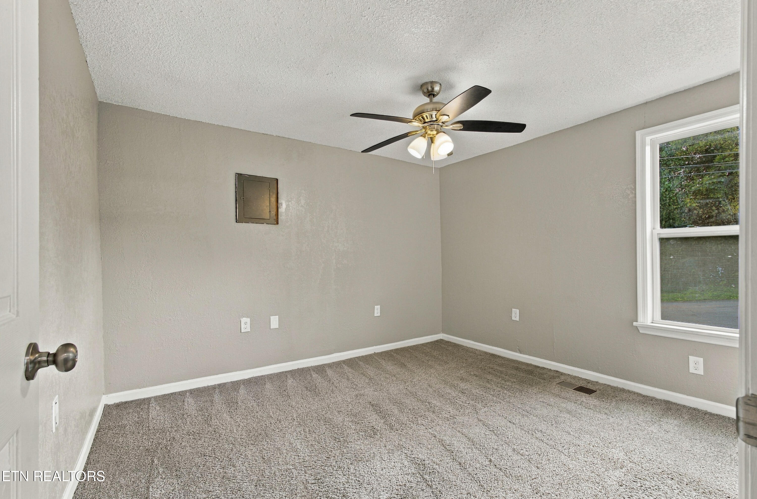 127 Jarrett Lane Oak Ridge TN 37830