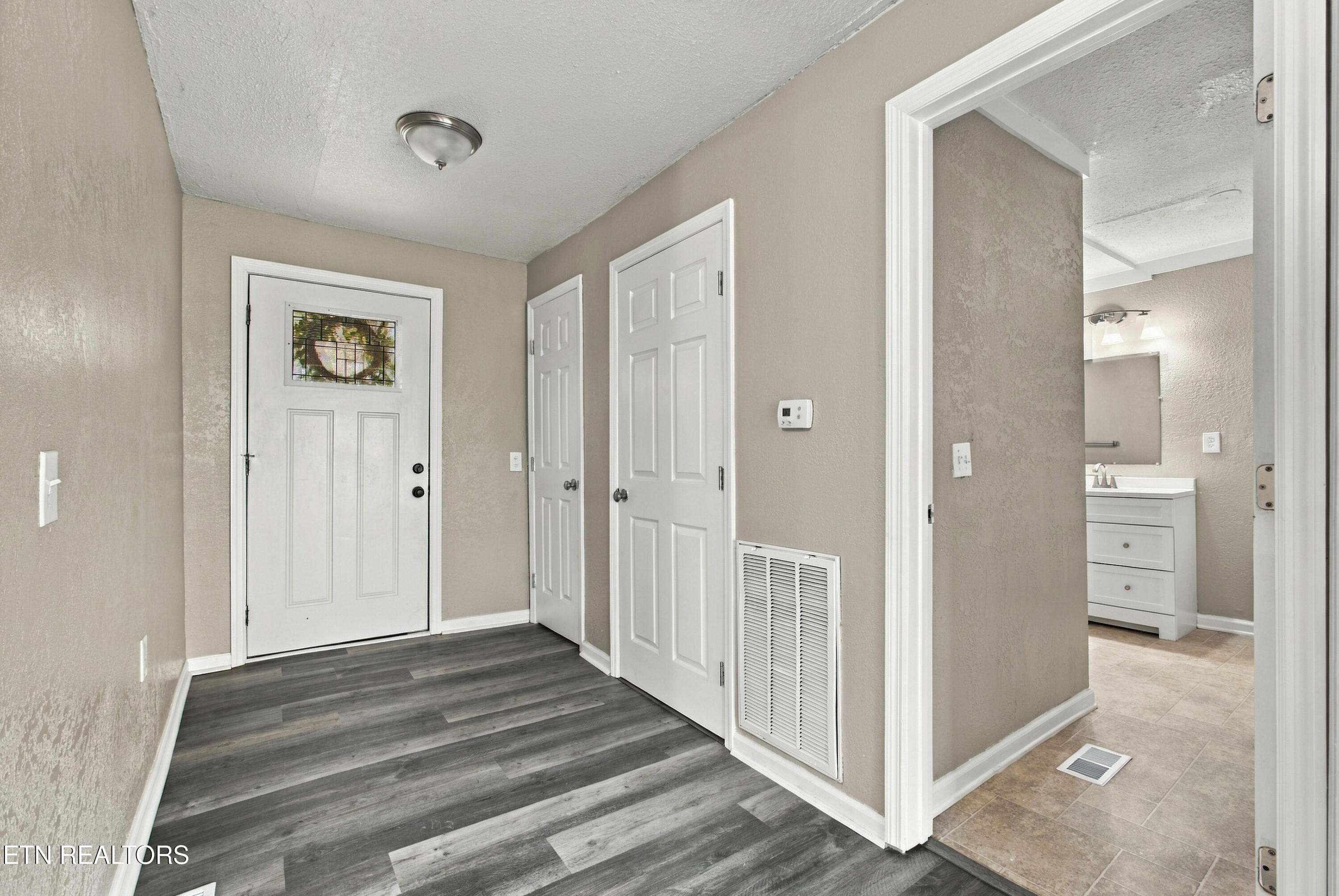 127 Jarrett Lane Oak Ridge TN 37830