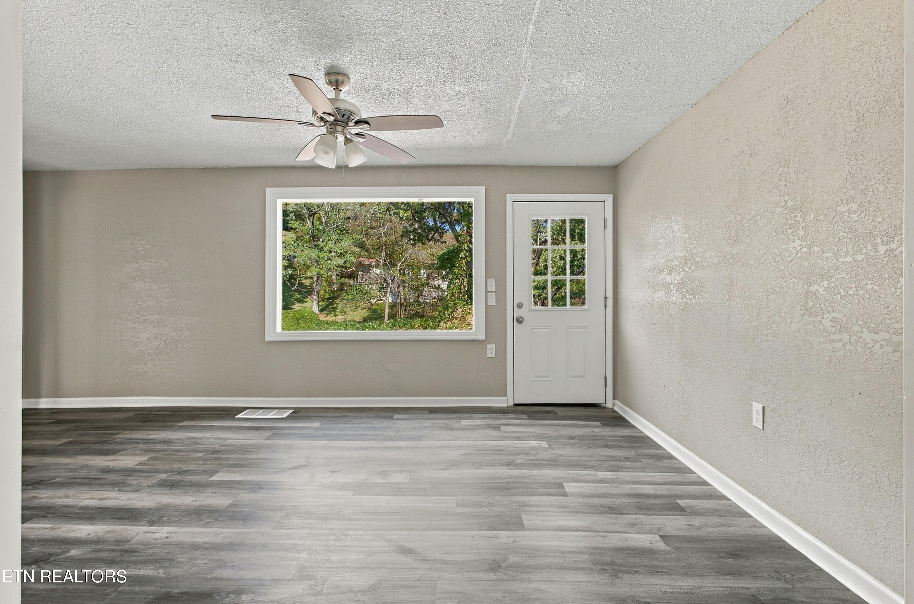 127 Jarrett Lane Oak Ridge TN 37830