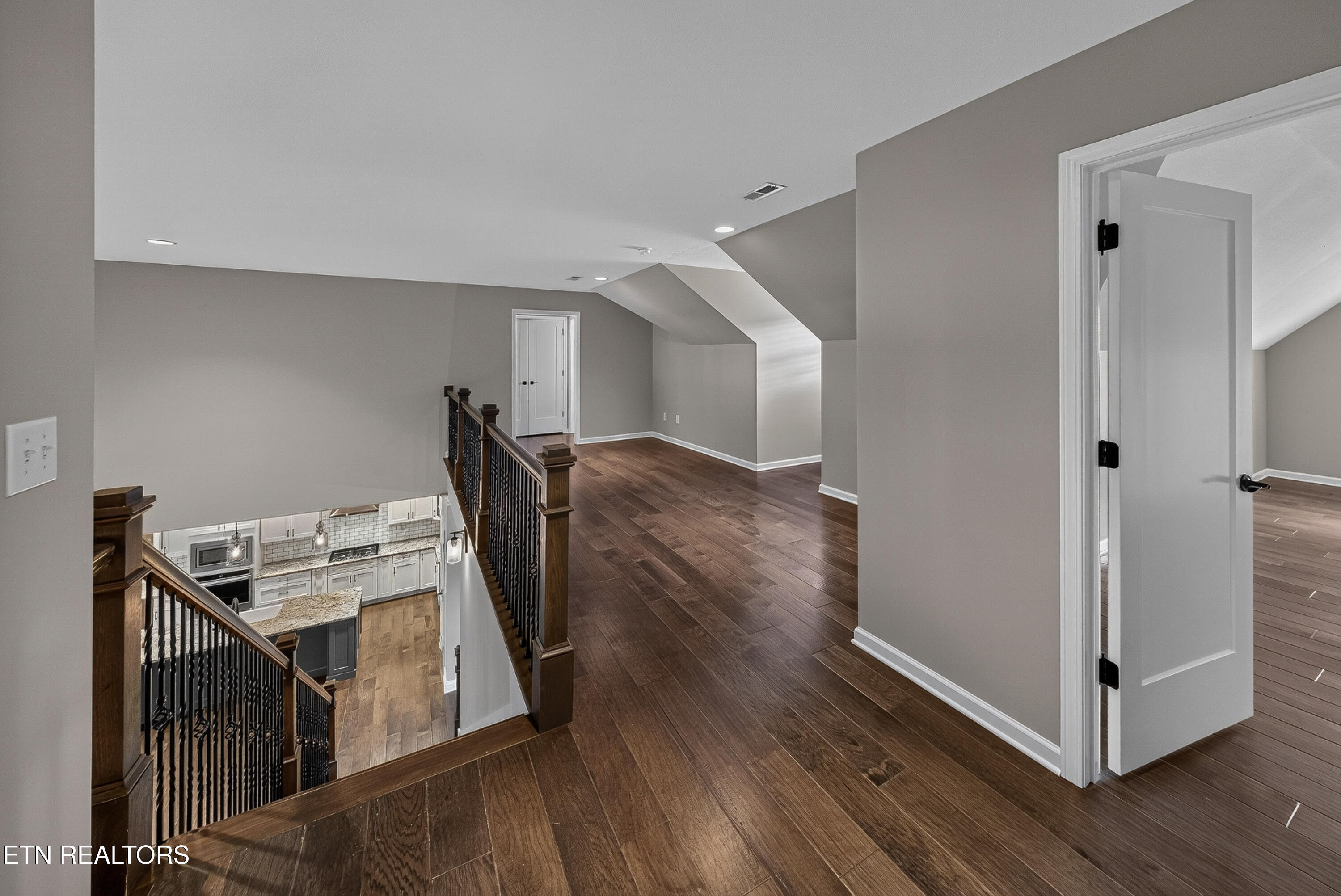 2043 Highlands Ridge Lane Knoxville TN 37932