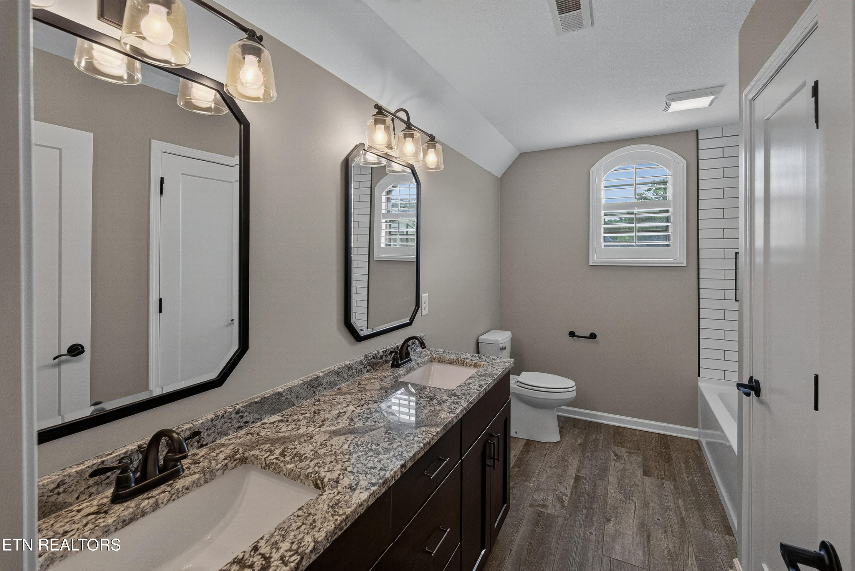 2043 Highlands Ridge Lane Knoxville TN 37932
