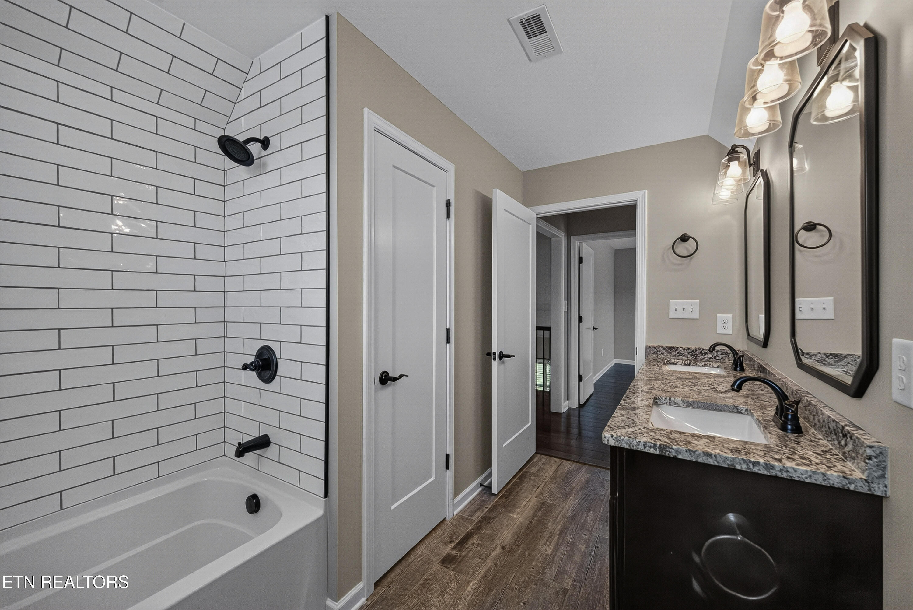 2043 Highlands Ridge Lane Knoxville TN 37932