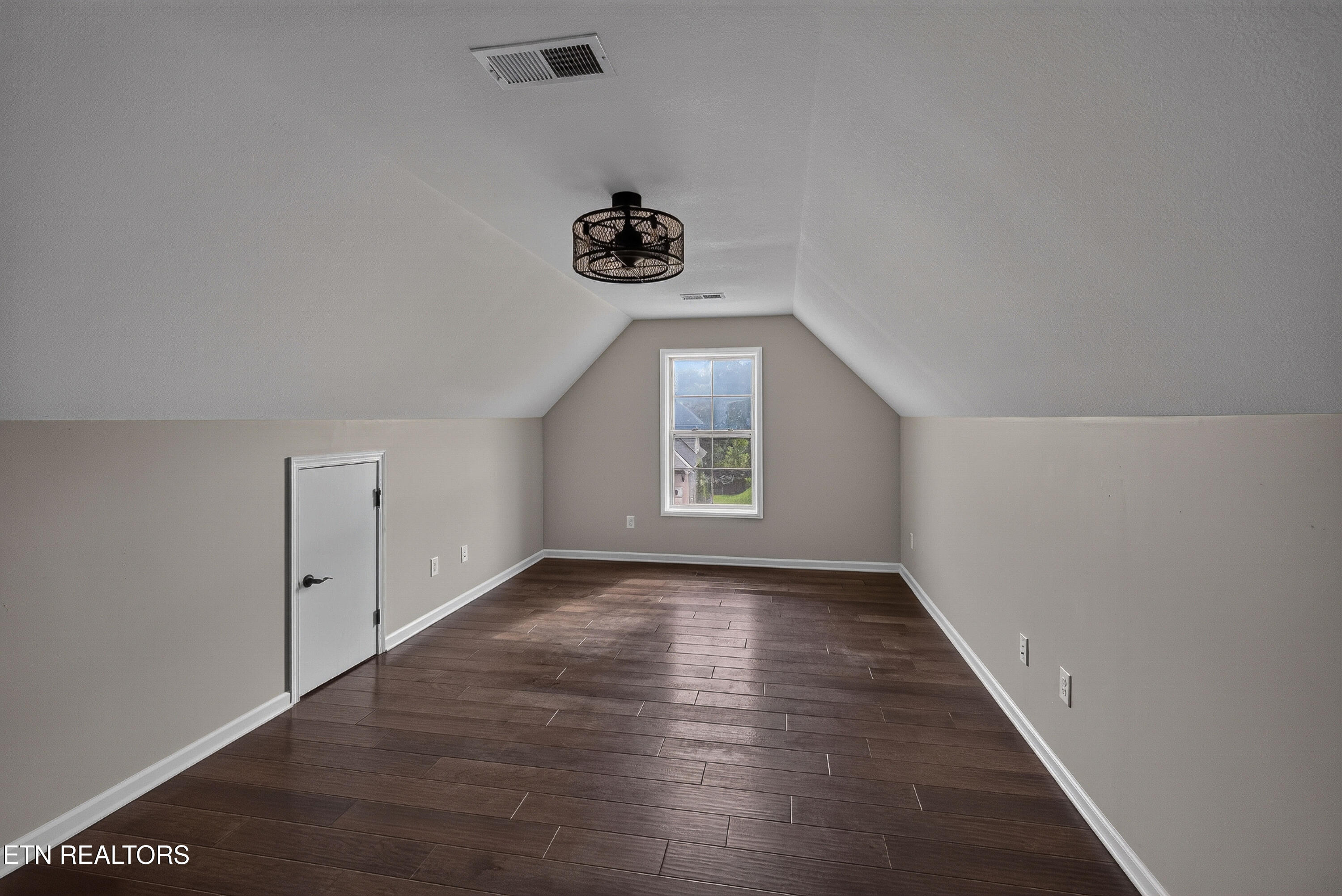 2043 Highlands Ridge Lane Knoxville TN 37932