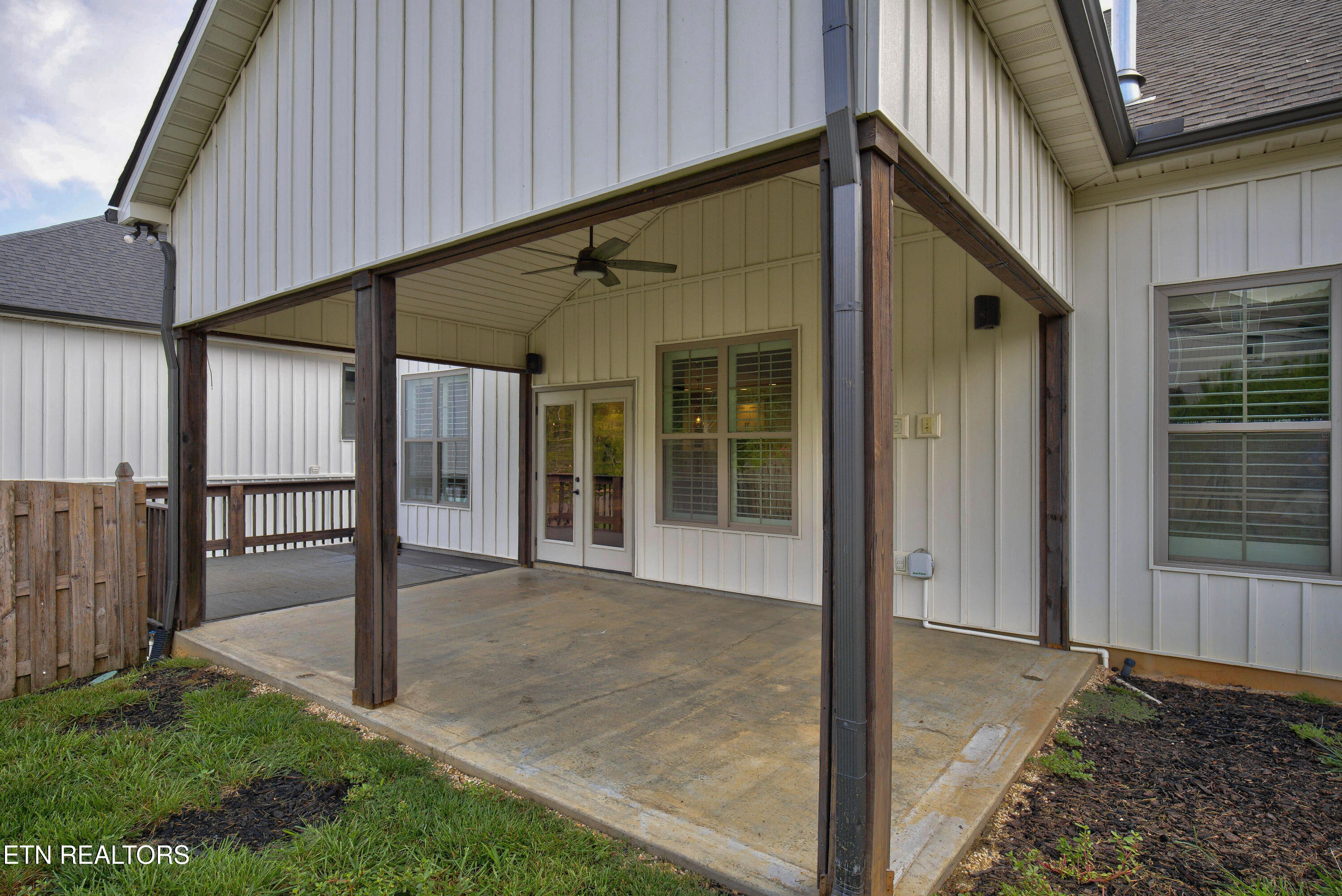 2043 Highlands Ridge Lane Knoxville TN 37932