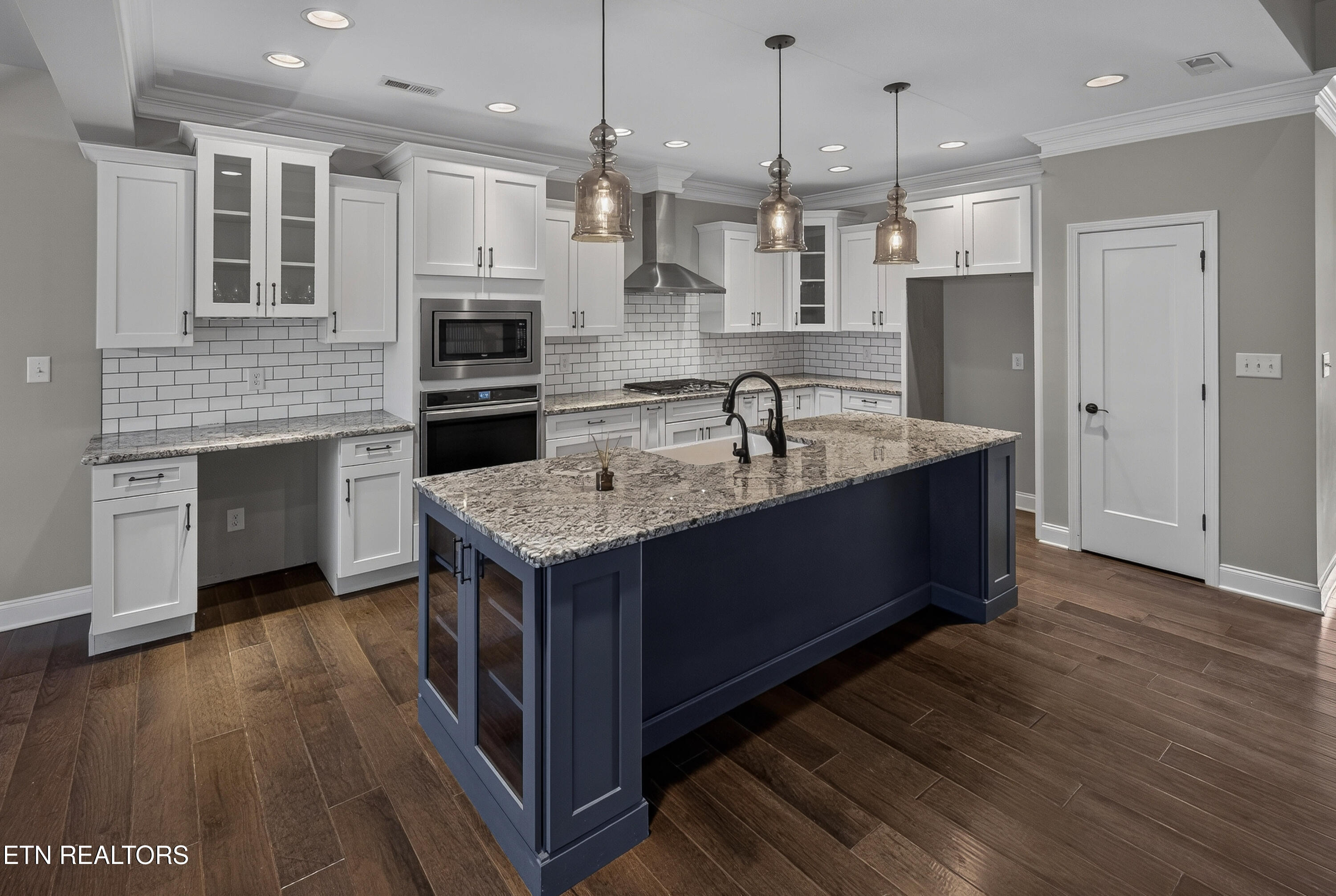 2043 Highlands Ridge Lane Knoxville TN 37932