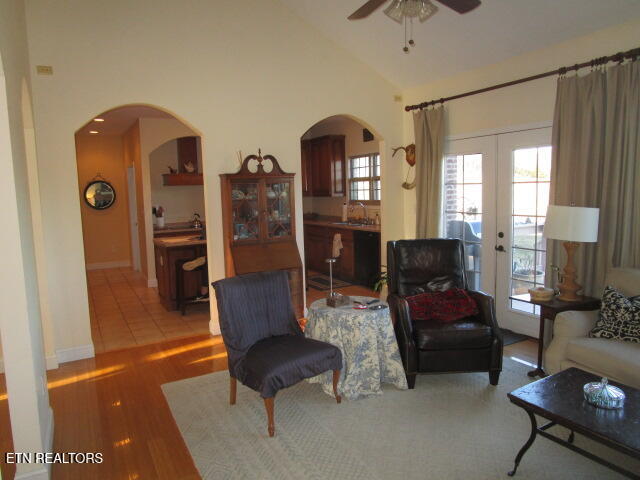430 Basswood Lane Kodak TN 37764