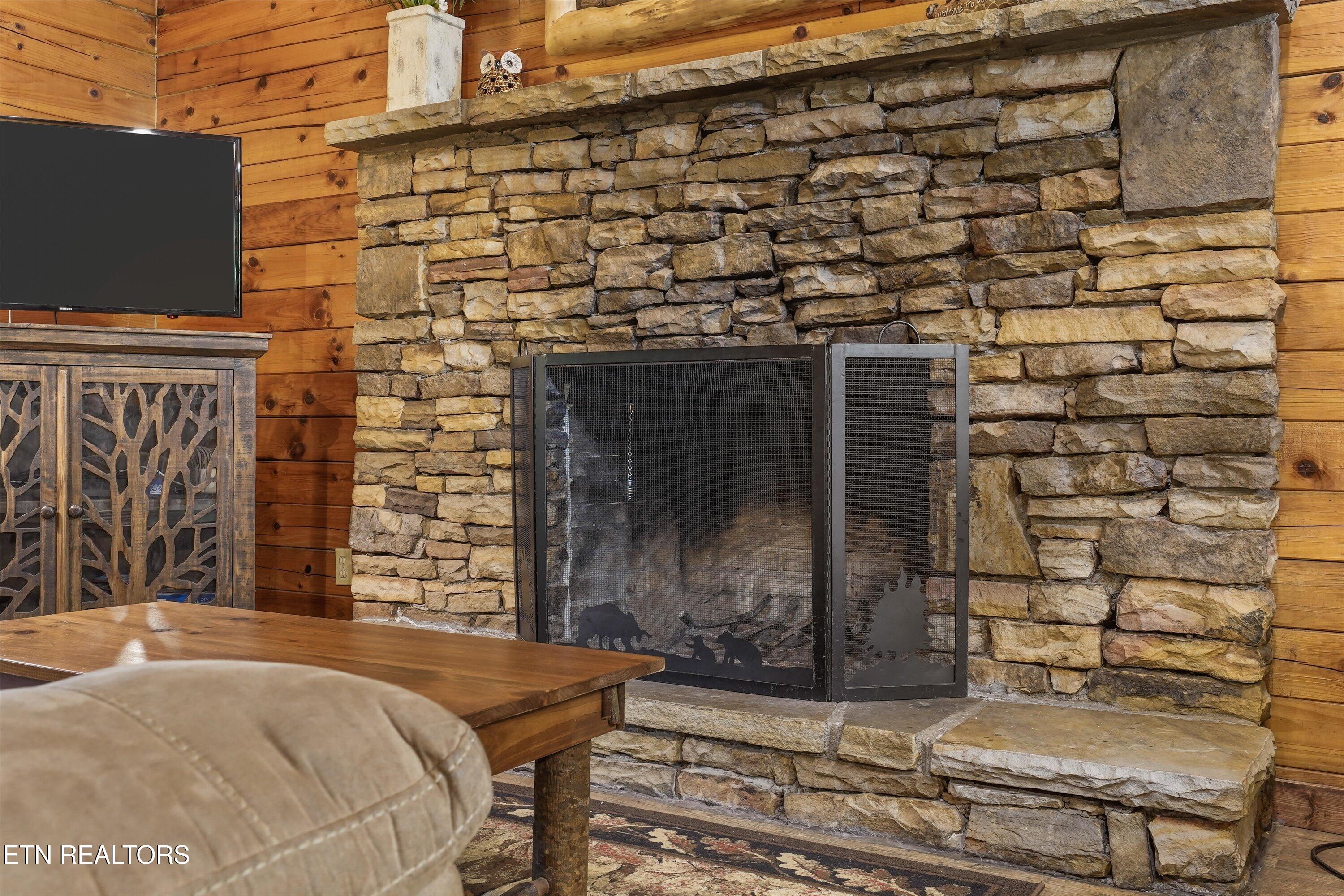 2308 Hidden Mountain Road Sevierville TN 37876