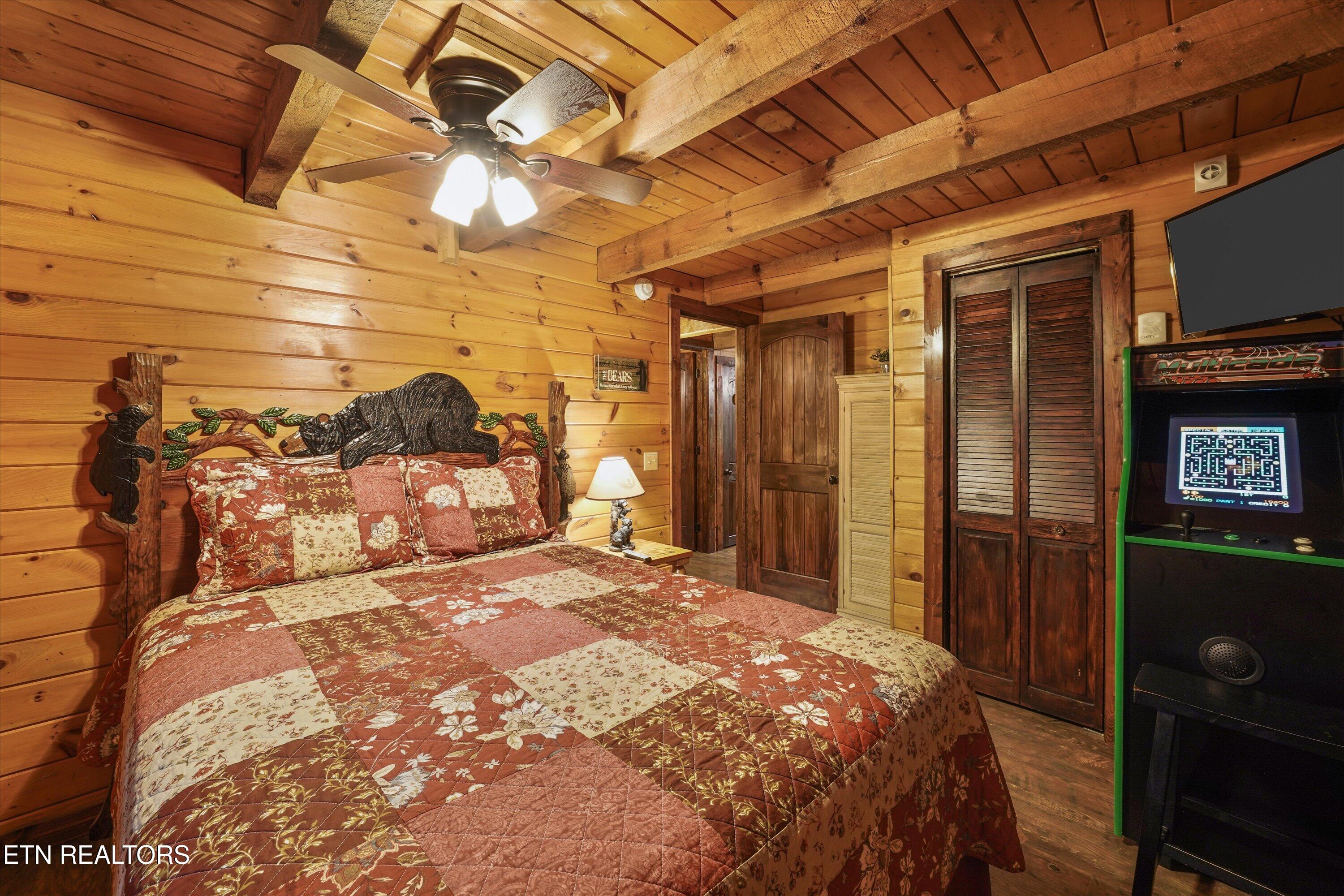 2308 Hidden Mountain Road Sevierville TN 37876