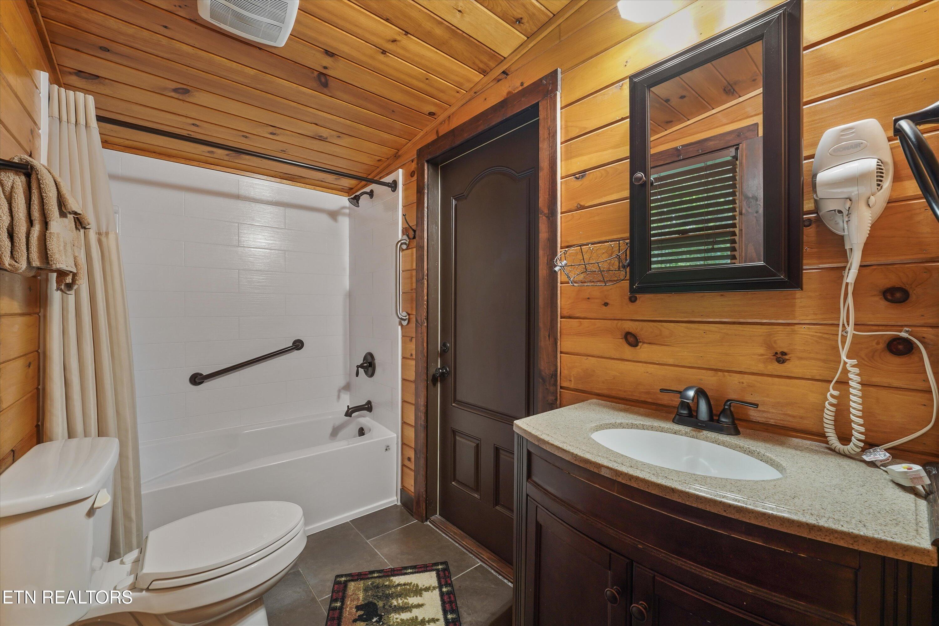 2308 Hidden Mountain Road Sevierville TN 37876