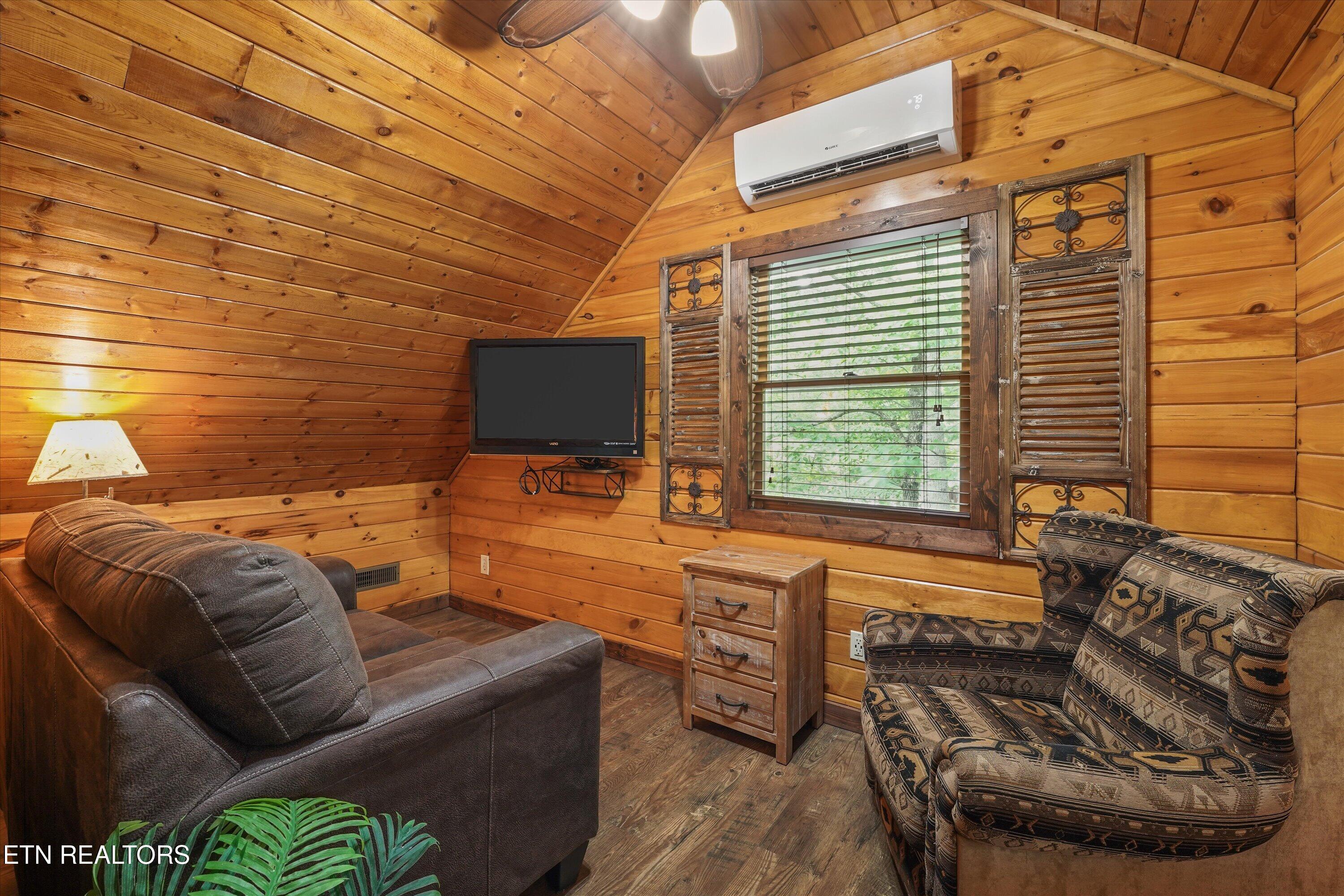 2308 Hidden Mountain Road Sevierville TN 37876