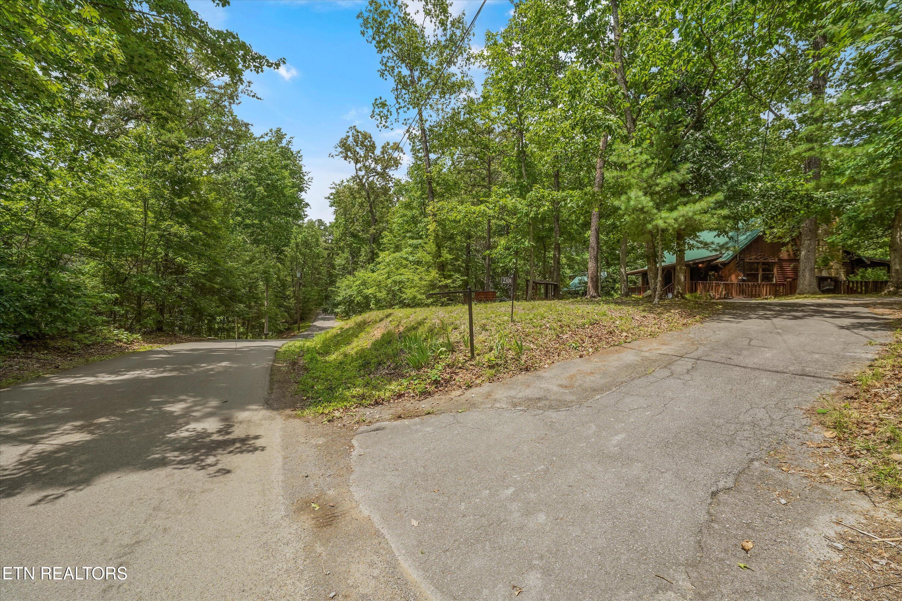 2308 Hidden Mountain Road Sevierville TN 37876