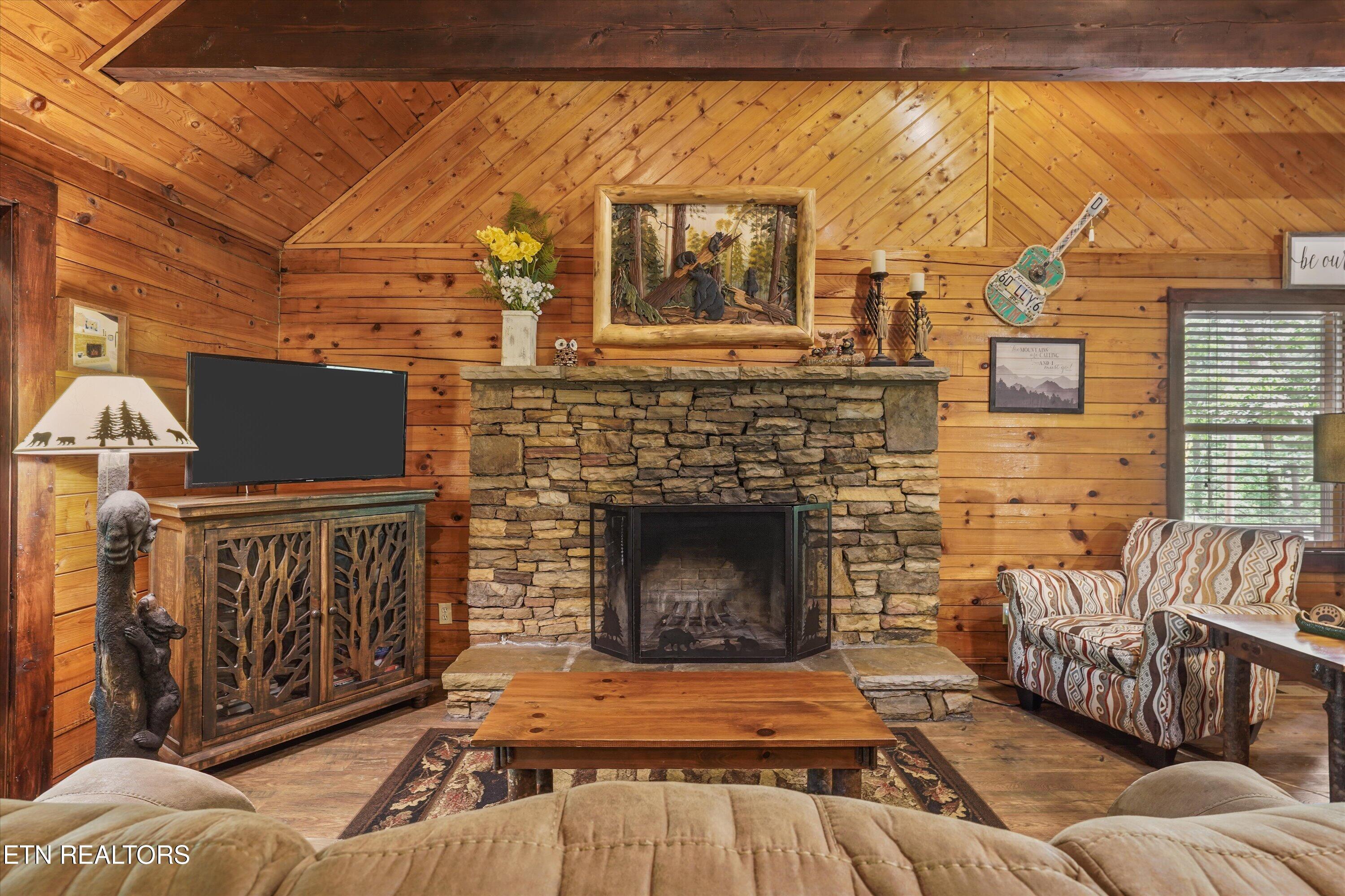 2308 Hidden Mountain Road Sevierville TN 37876