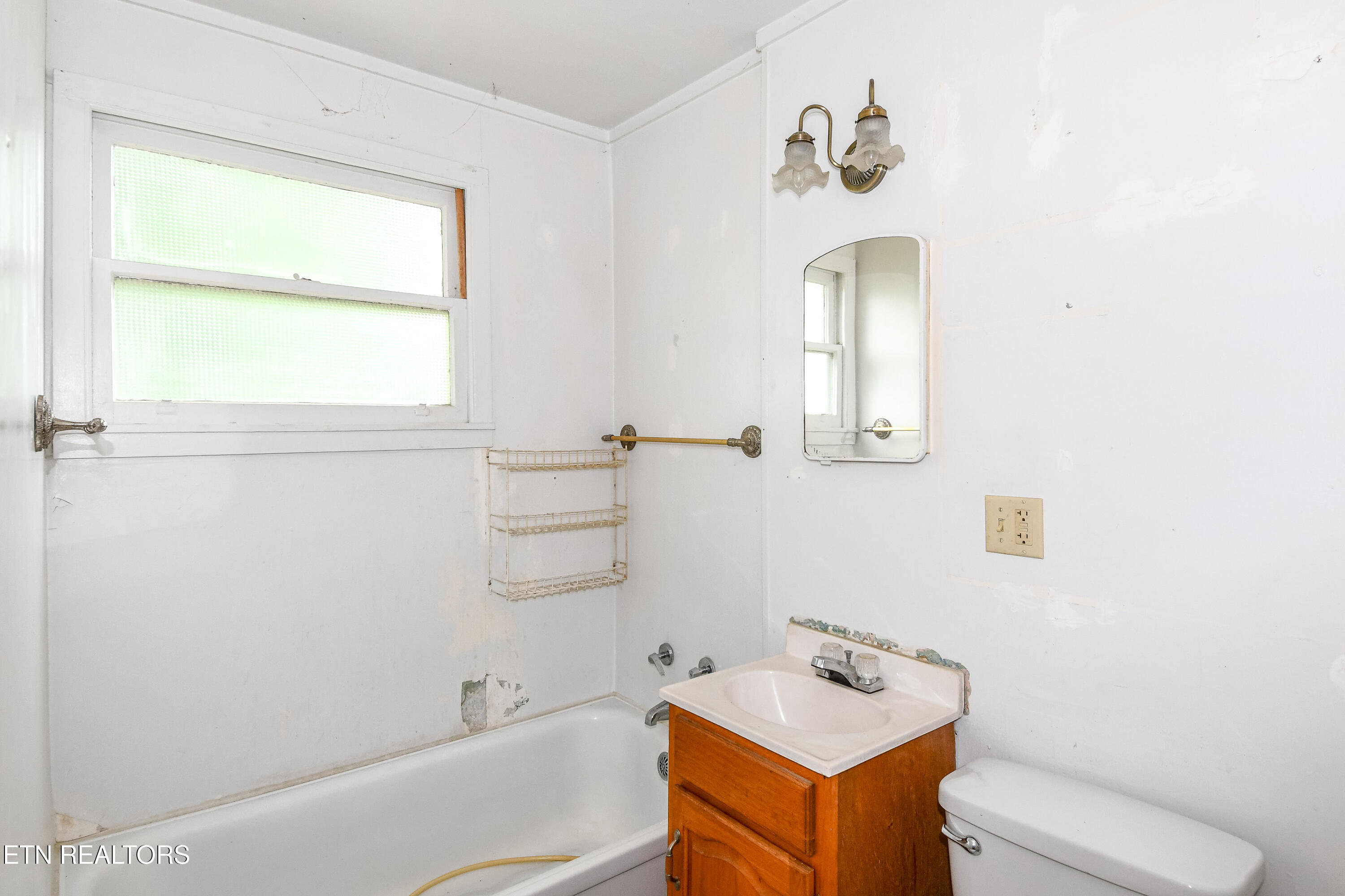 206 Main Road Maryville TN 37804