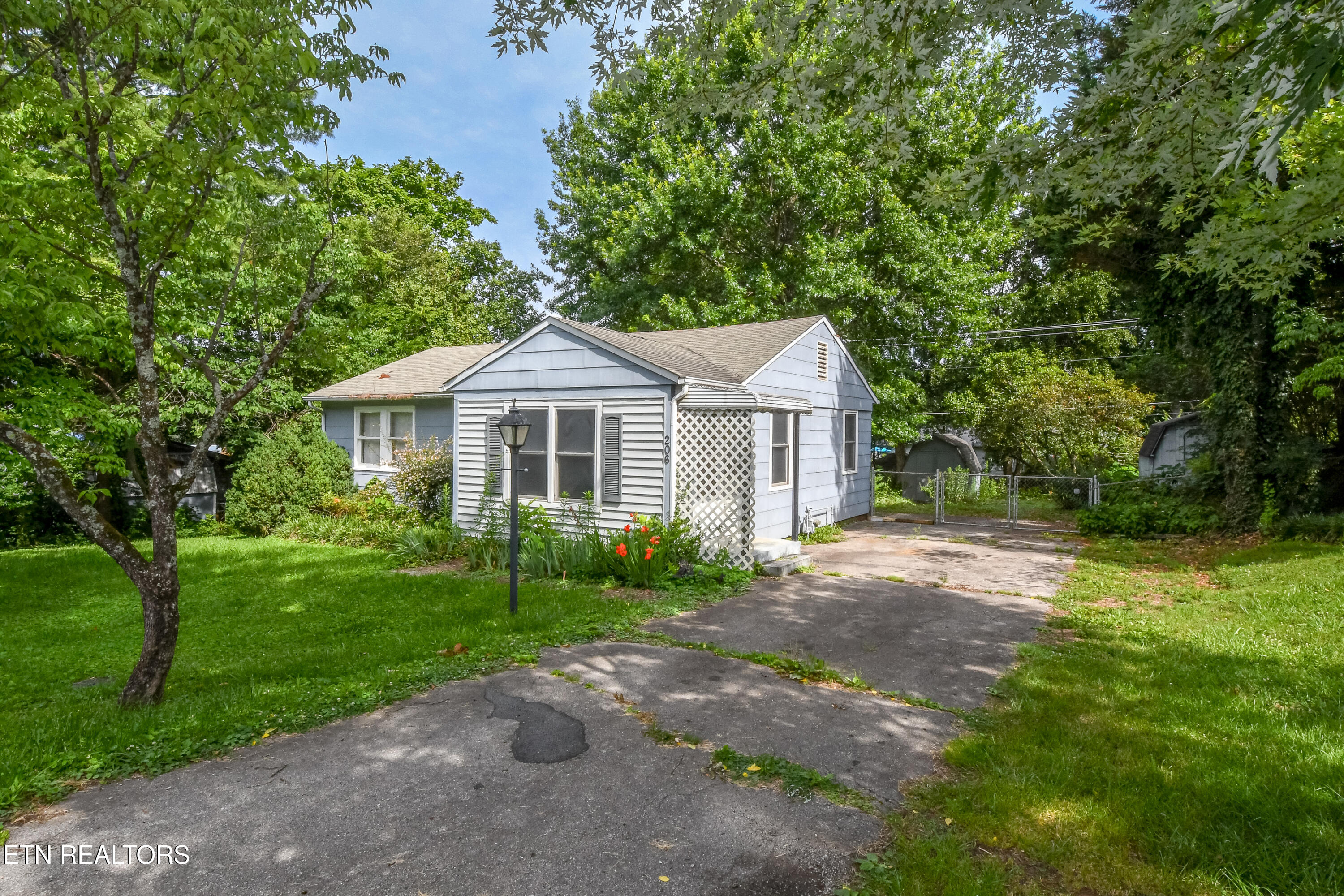 206 Main Road Maryville TN 37804