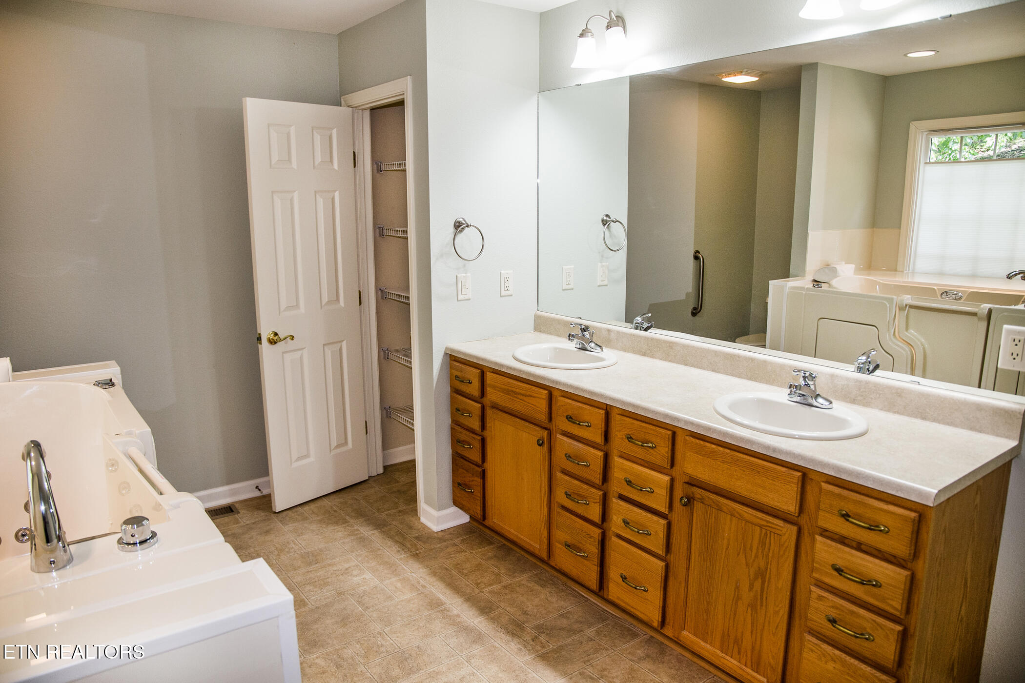 14 Northridge Terrace Crossville TN 38558