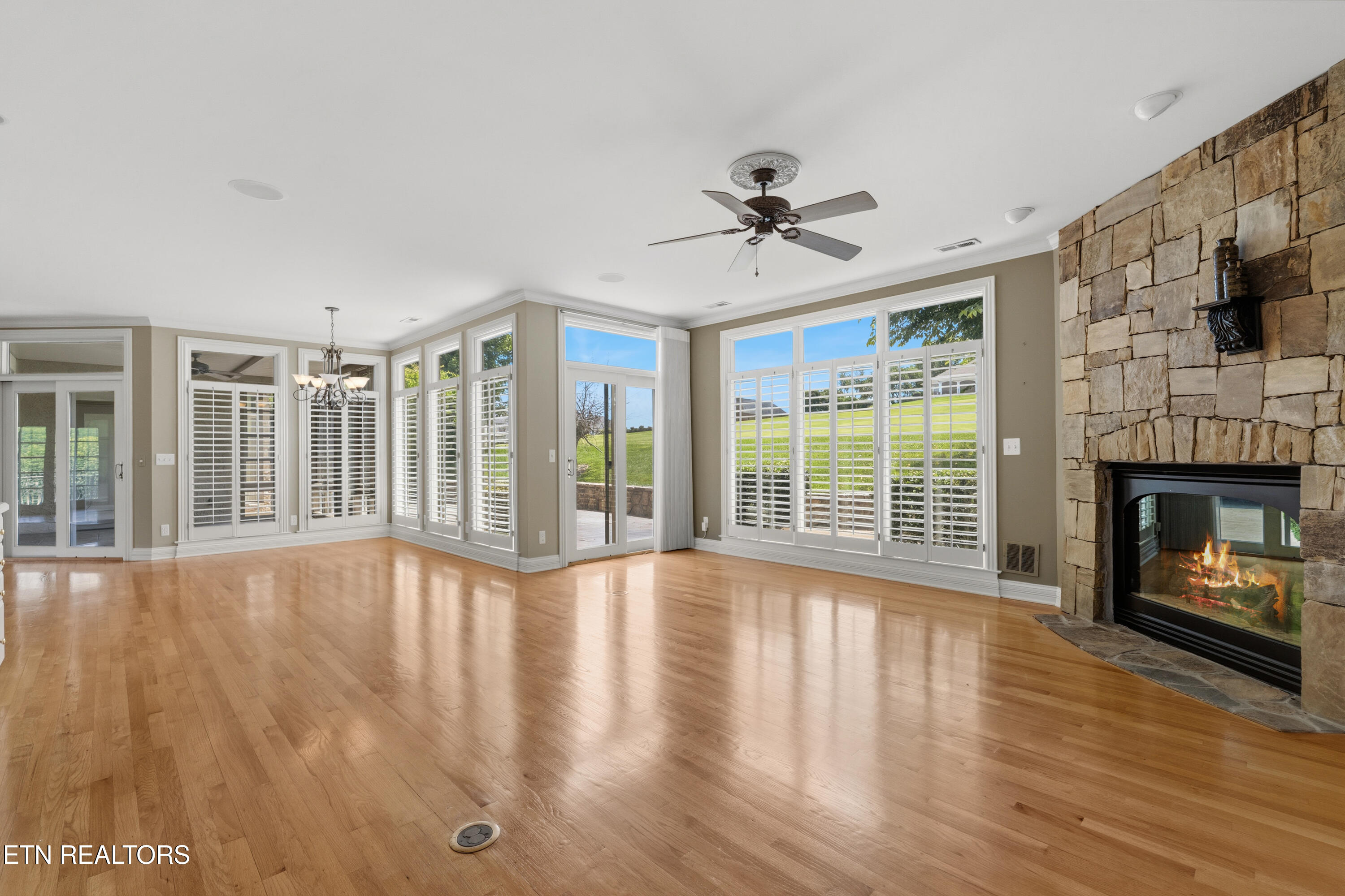 310 Pineberry Drive Vonore TN 37885