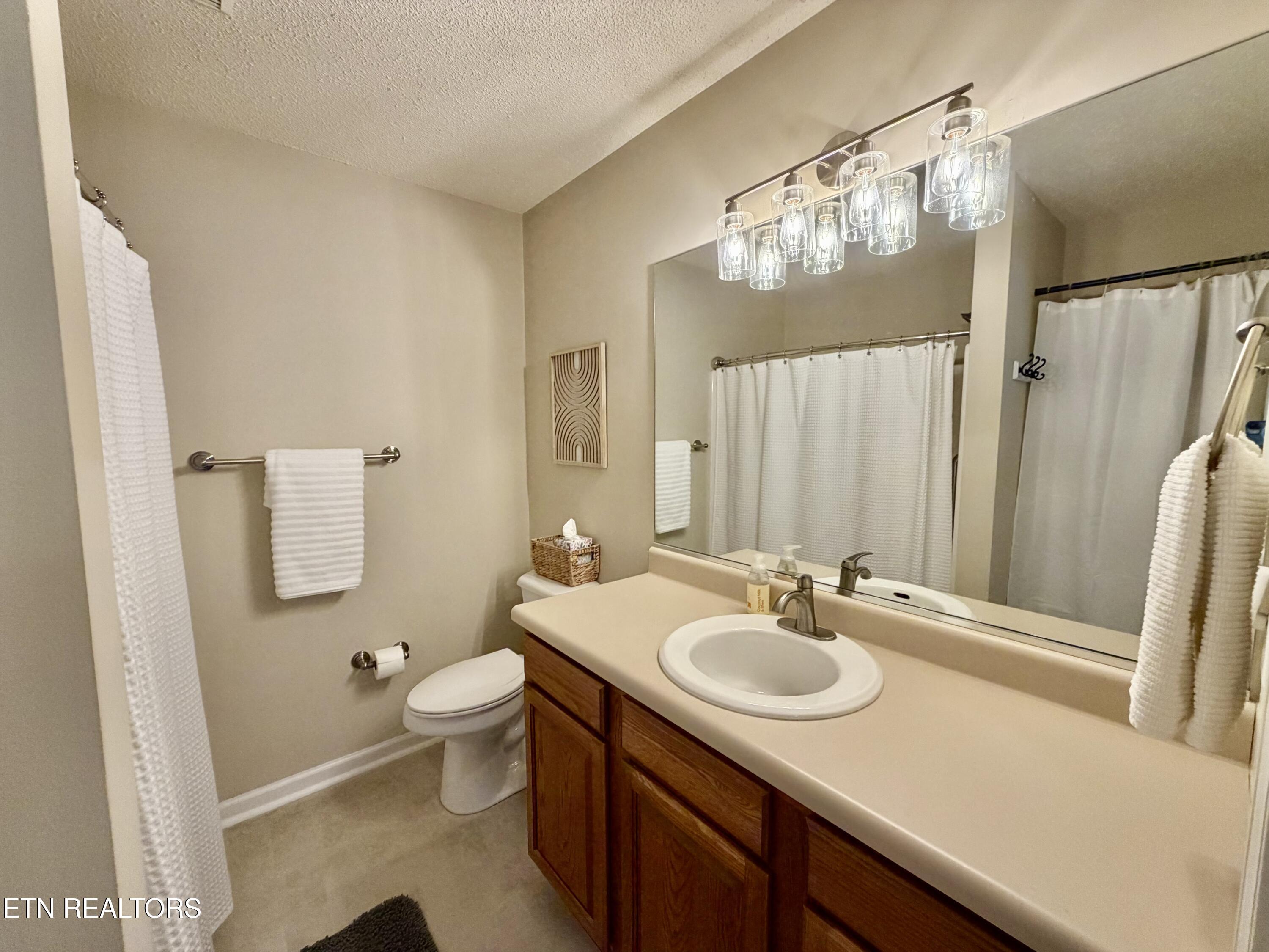 8045 Stablegate Way Powell TN 37849