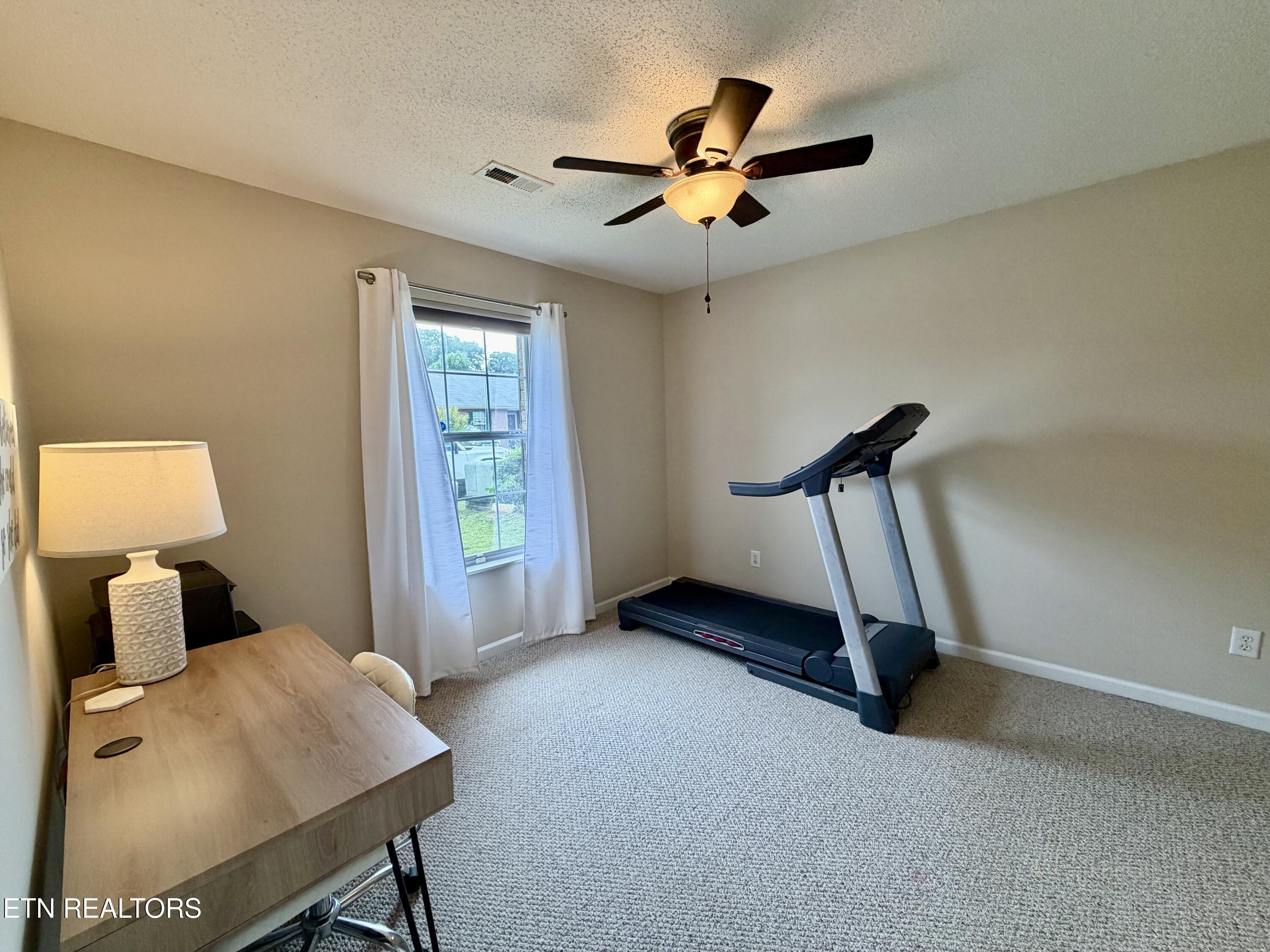 8045 Stablegate Way Powell TN 37849