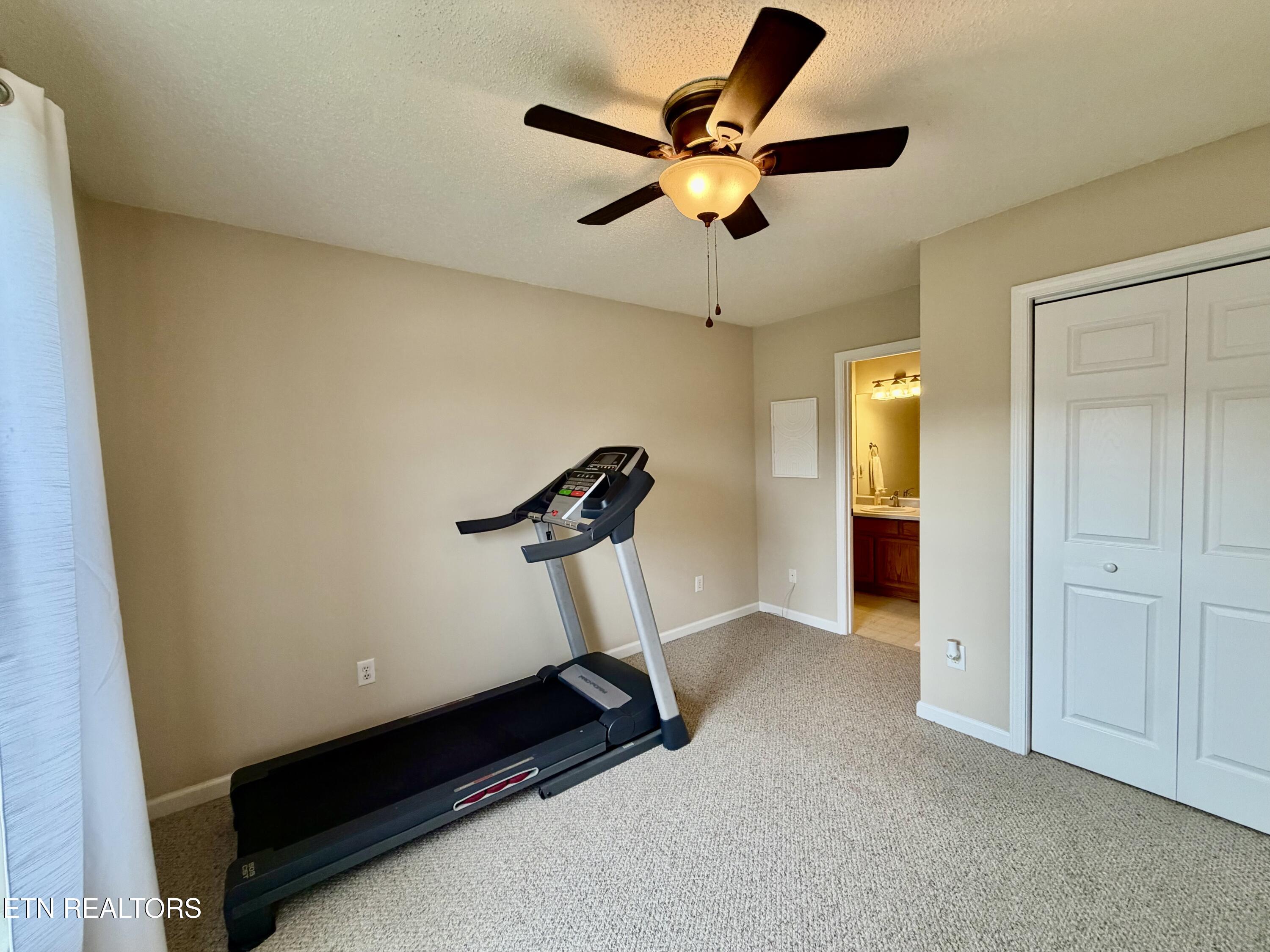 8045 Stablegate Way Powell TN 37849