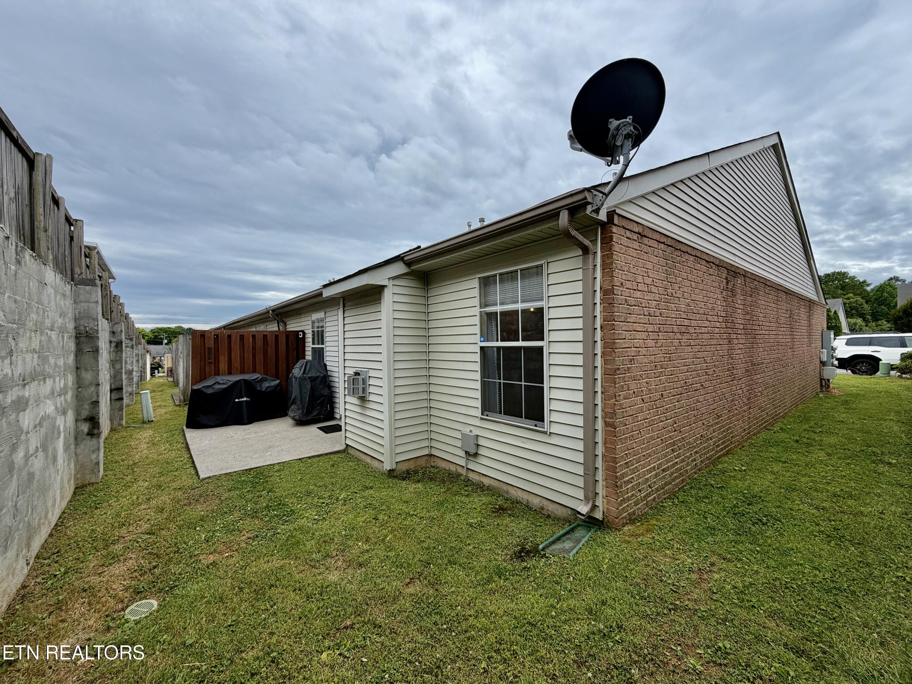 8045 Stablegate Way Powell TN 37849
