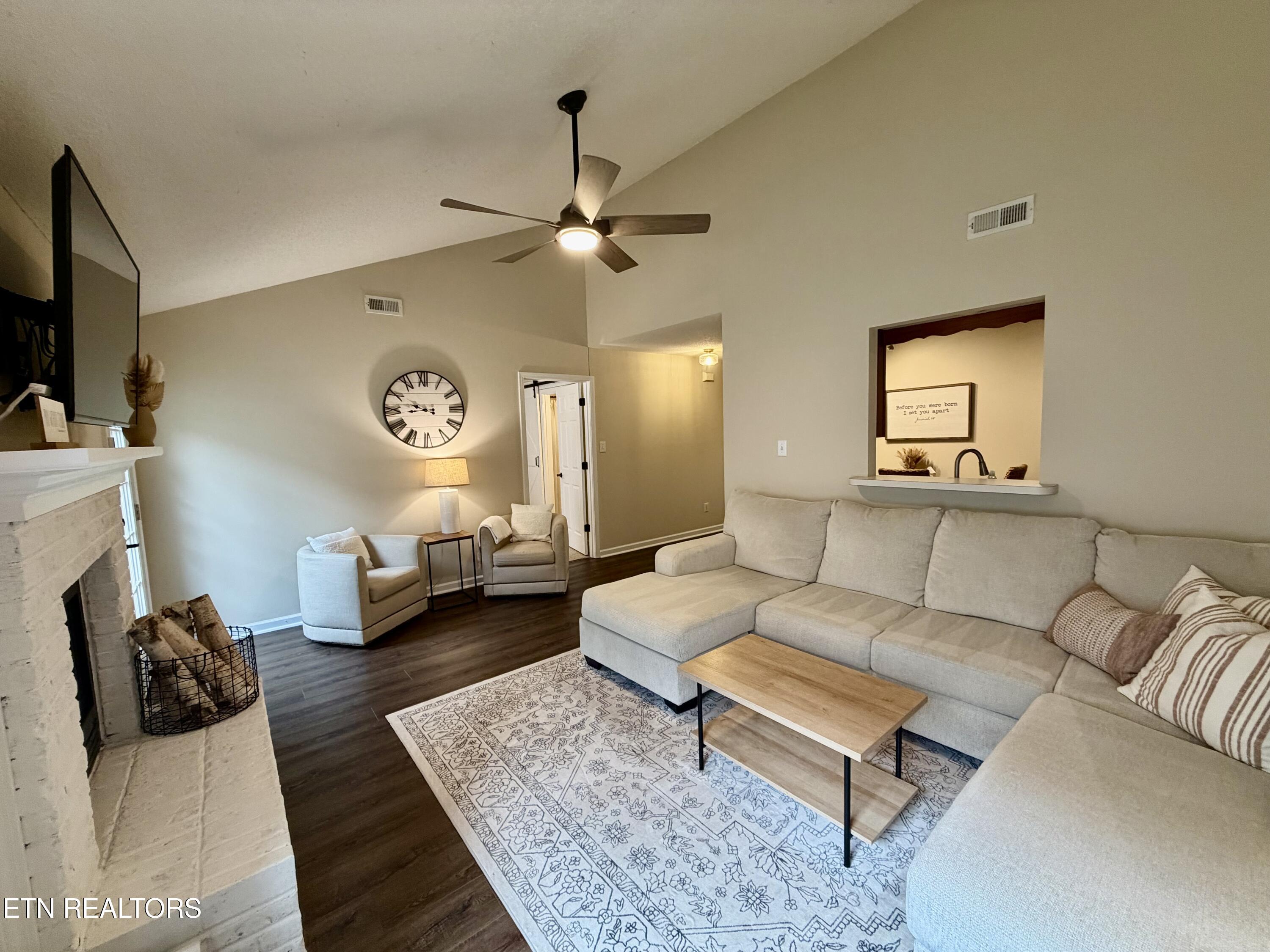 8045 Stablegate Way Powell TN 37849