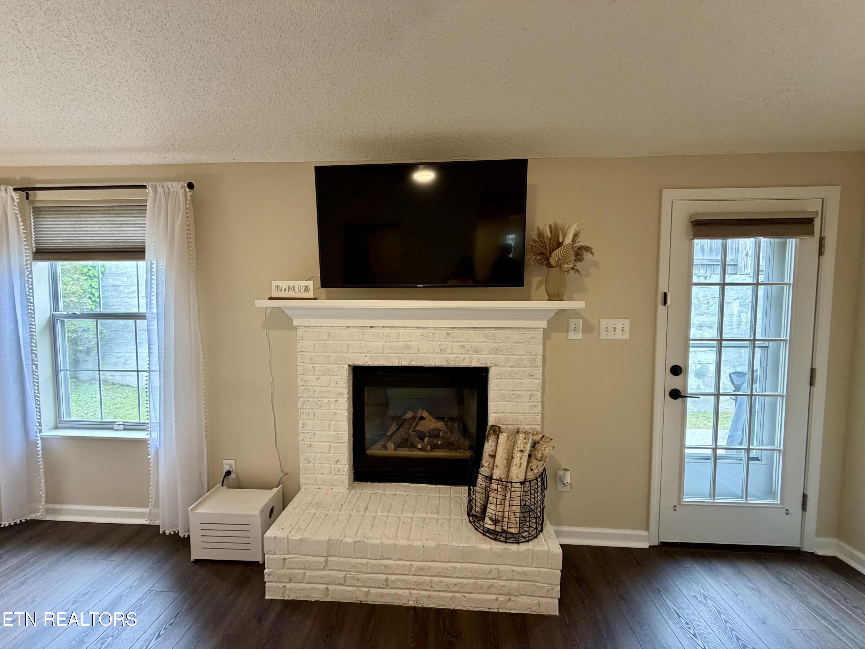 8045 Stablegate Way Powell TN 37849