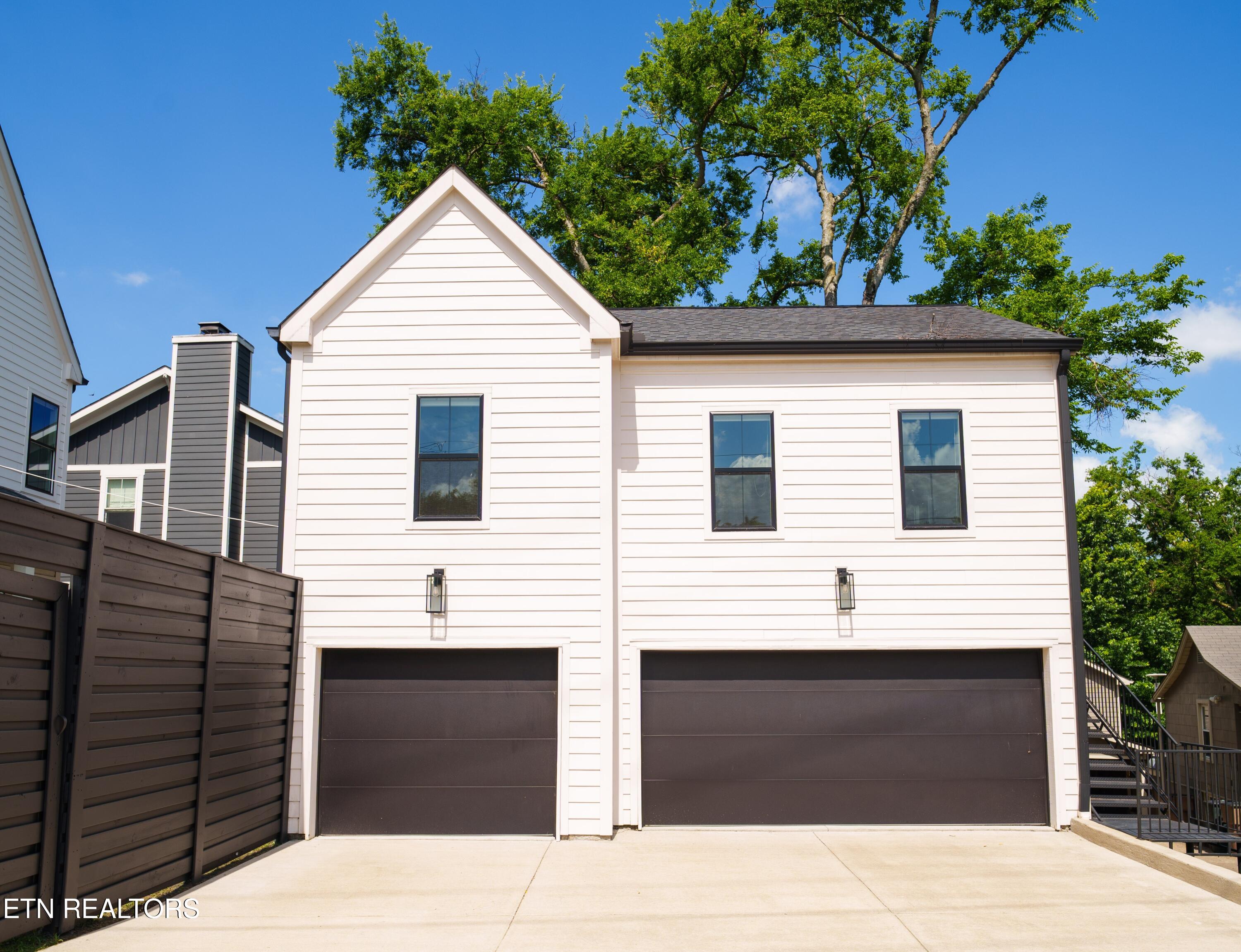 725 Park Circle Nashville TN 37205