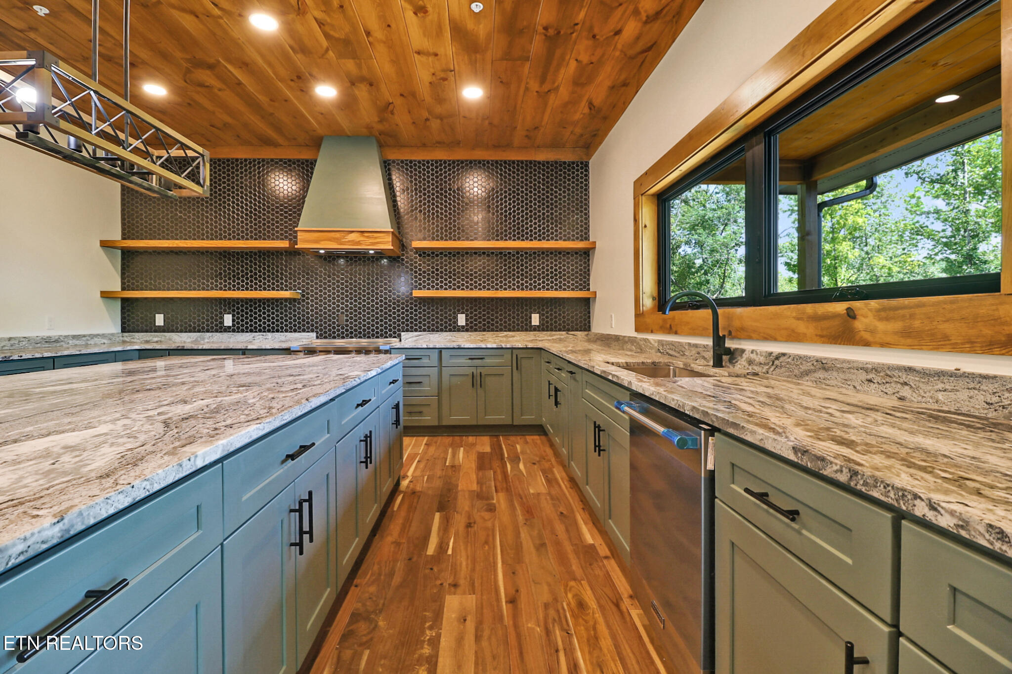 1950 Spurling Road Sevierville TN 37862