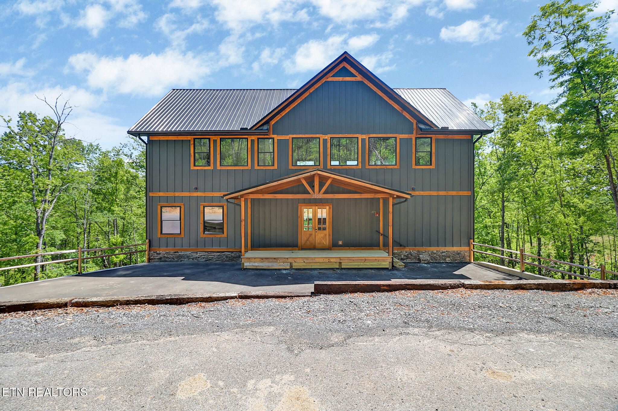 1950 Spurling Road Sevierville TN 37862