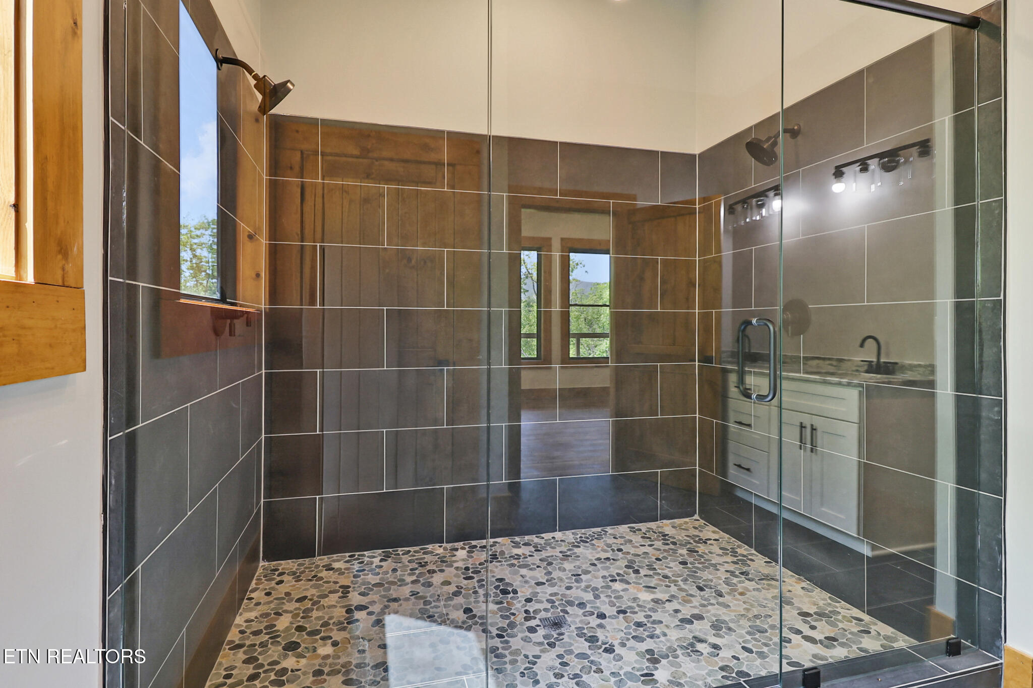 1950 Spurling Road Sevierville TN 37862