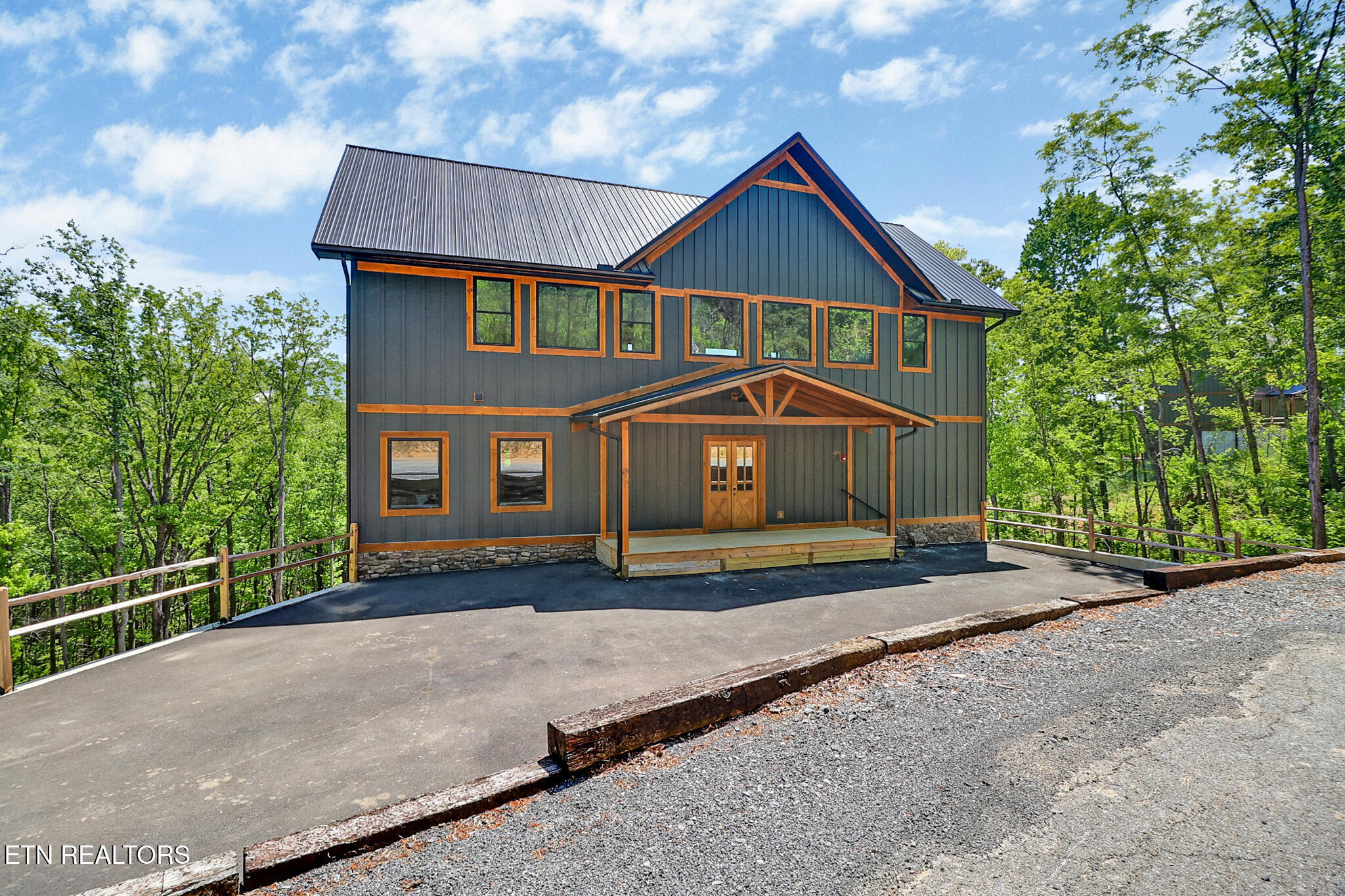 1950 Spurling Road Sevierville TN 37862