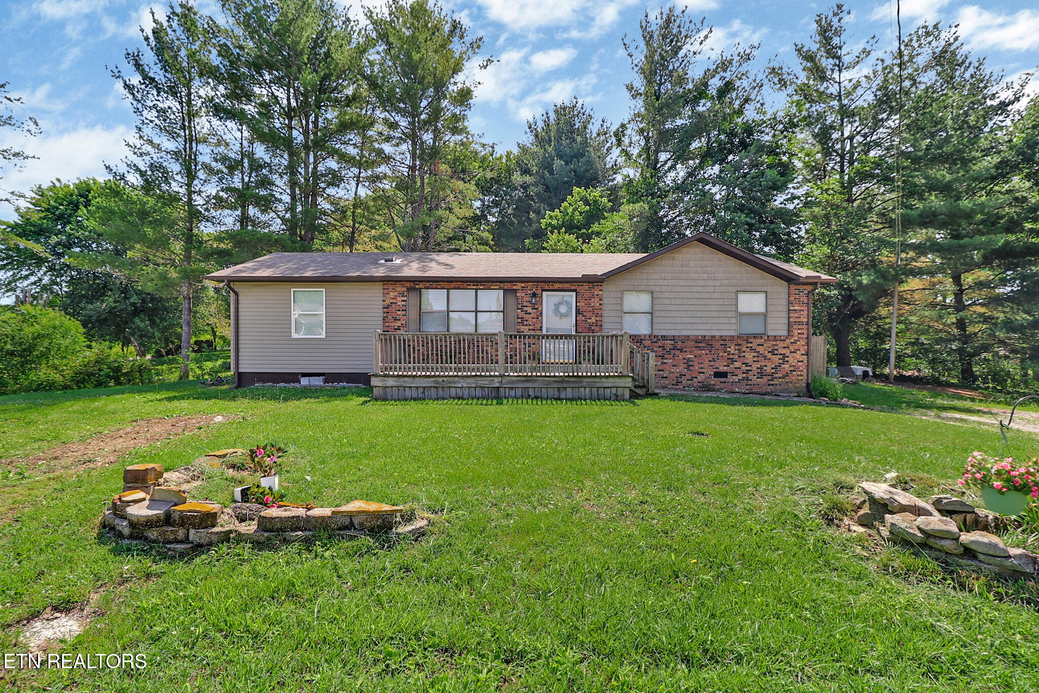 730 Iris Avenue Jamestown TN 38556